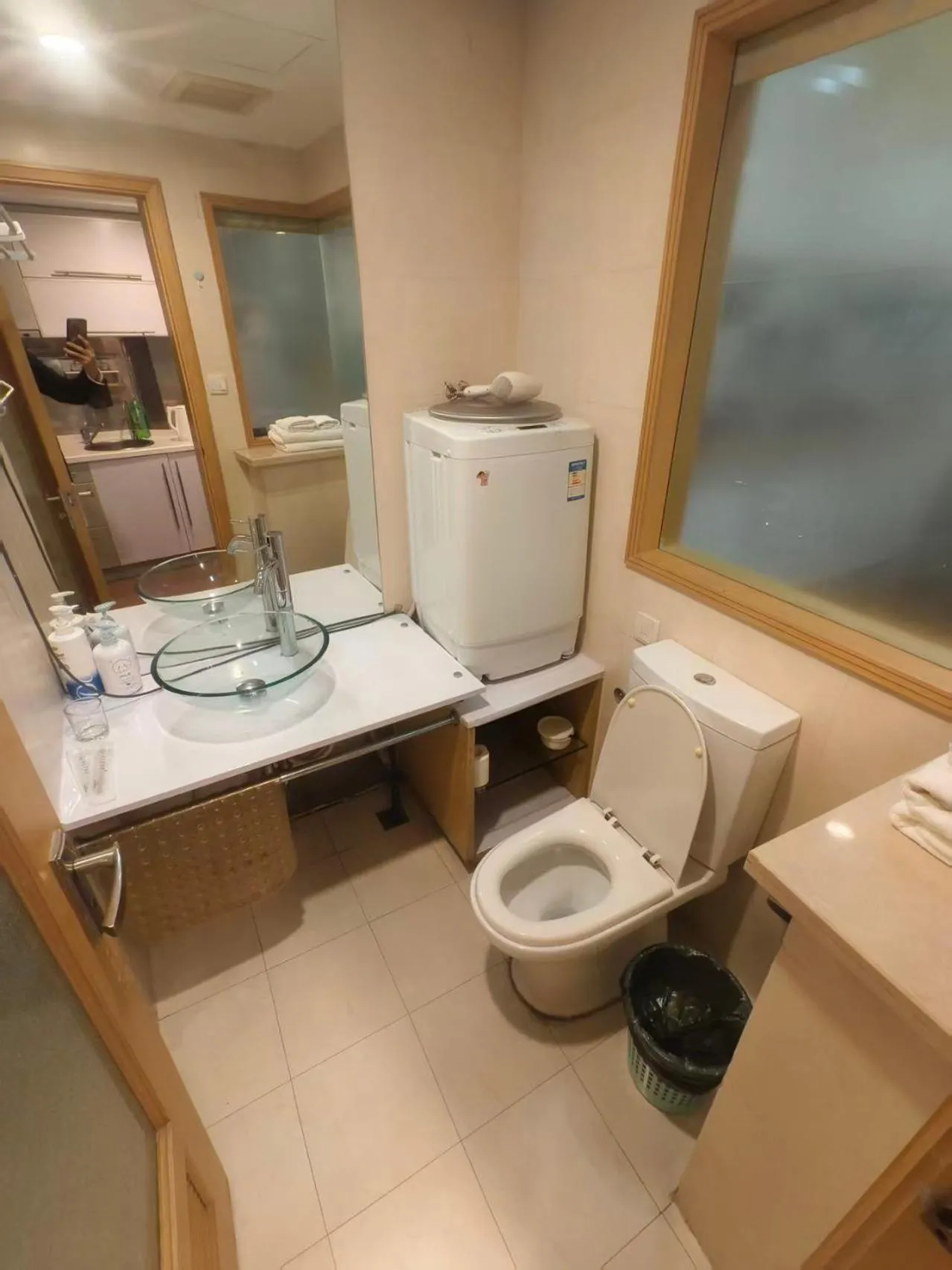 Toilet in Xinshikong Apartments- Abest Zhongshan Park No.1
