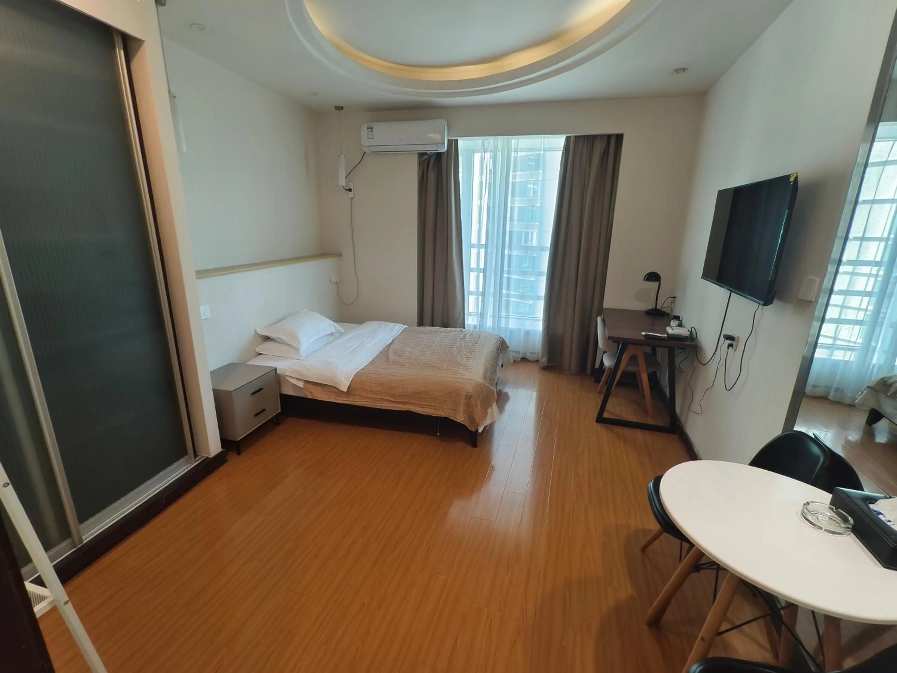 Apartment in Xinshikong Apartments- Abest Zhongshan Park No.1