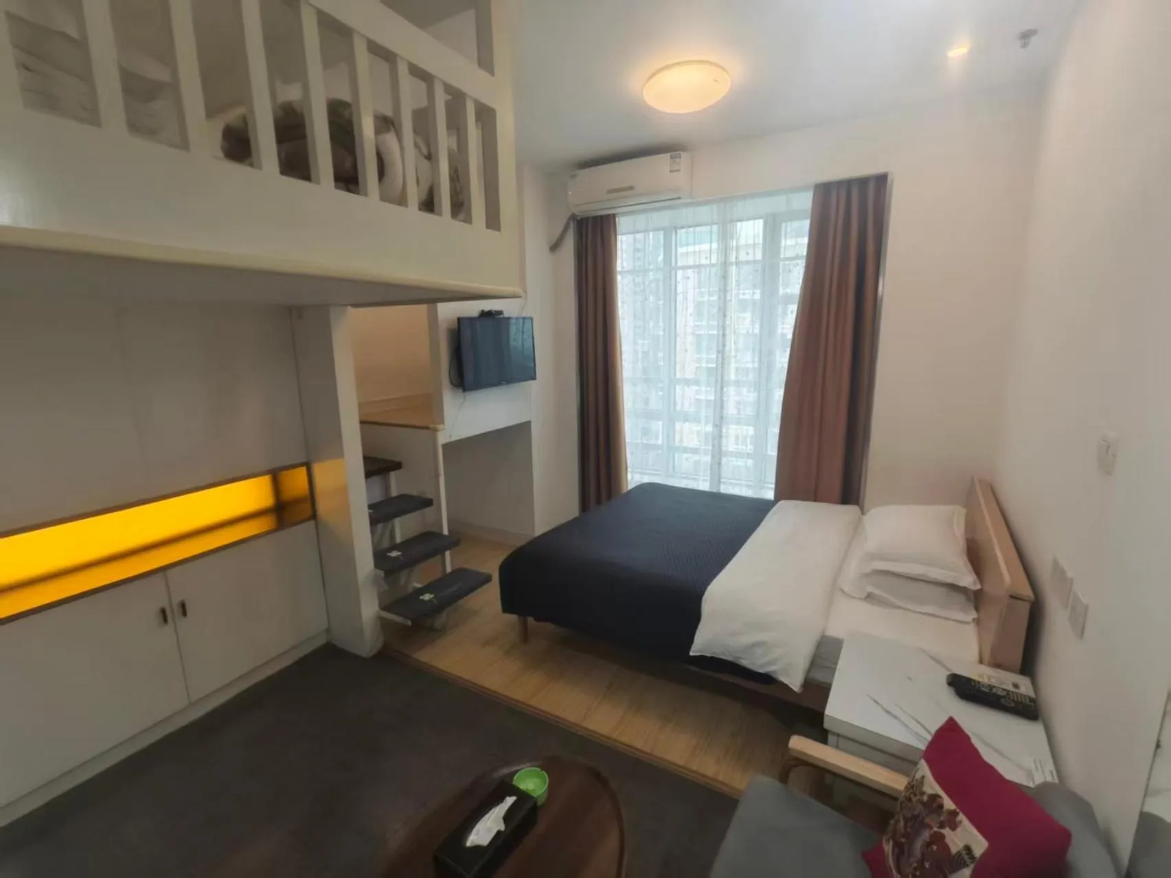 Bed in Xinshikong Apartments- Abest Zhongshan Park No.1