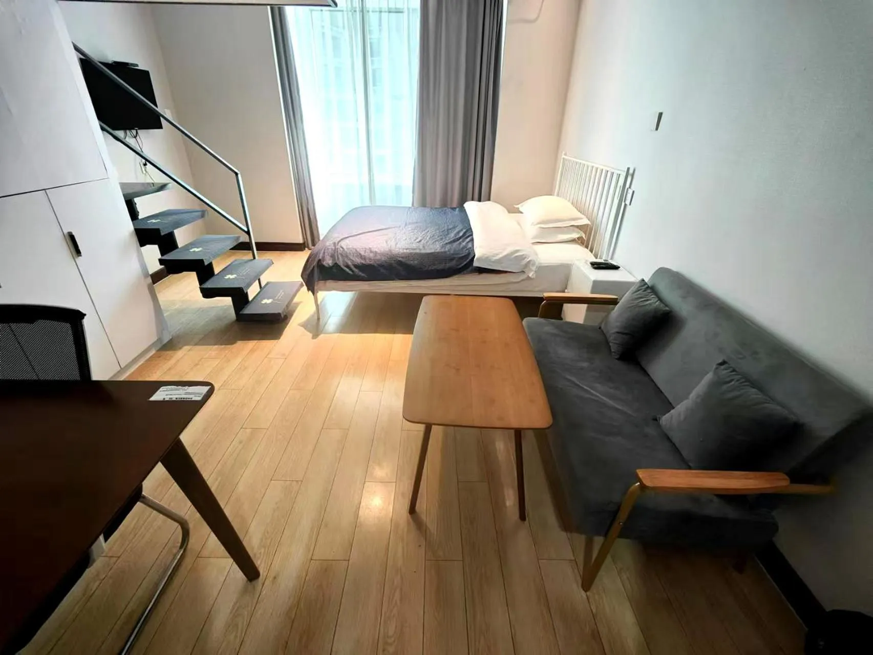 Bed in Xinshikong Apartments- Abest Zhongshan Park No.1