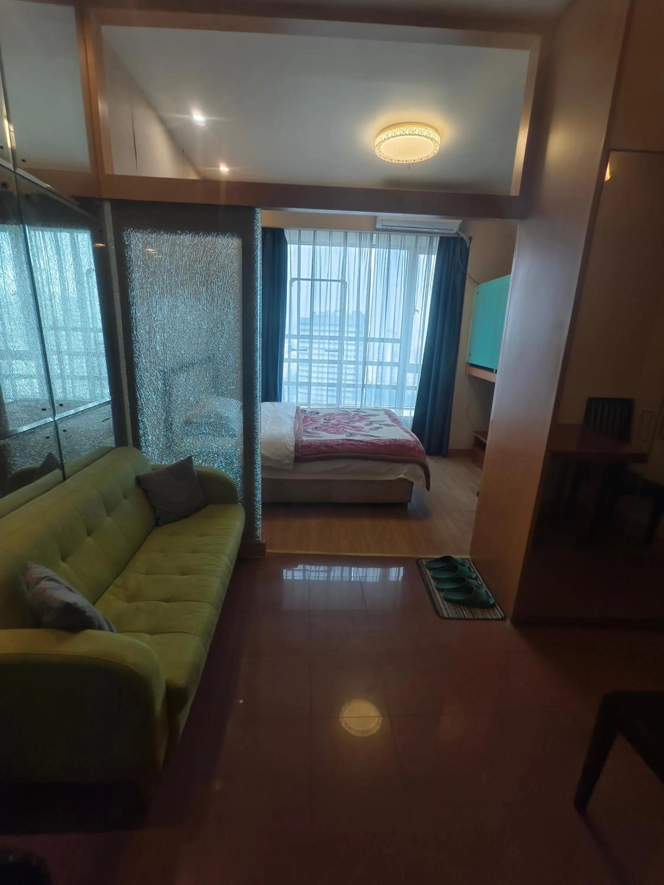 Bed in Xinshikong Apartments- Abest Zhongshan Park No.1