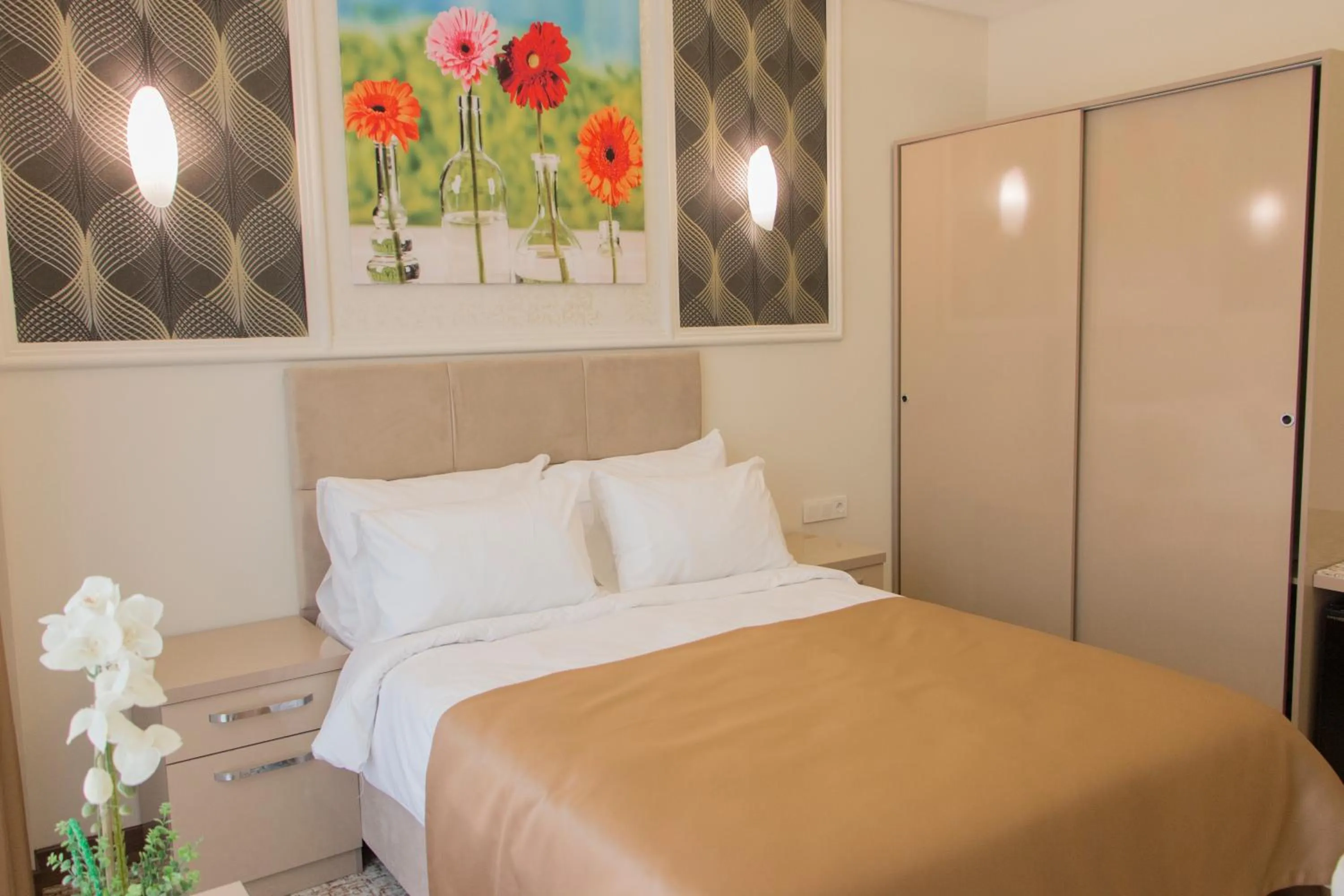 Bedroom, Bed in Goldhan Hotel