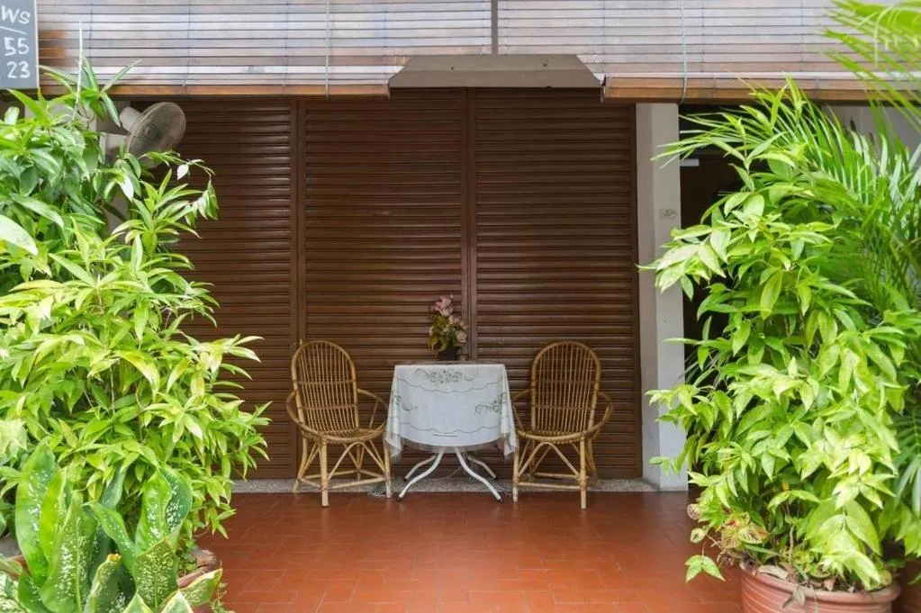 Cocoa Mews Cafe and Homestay