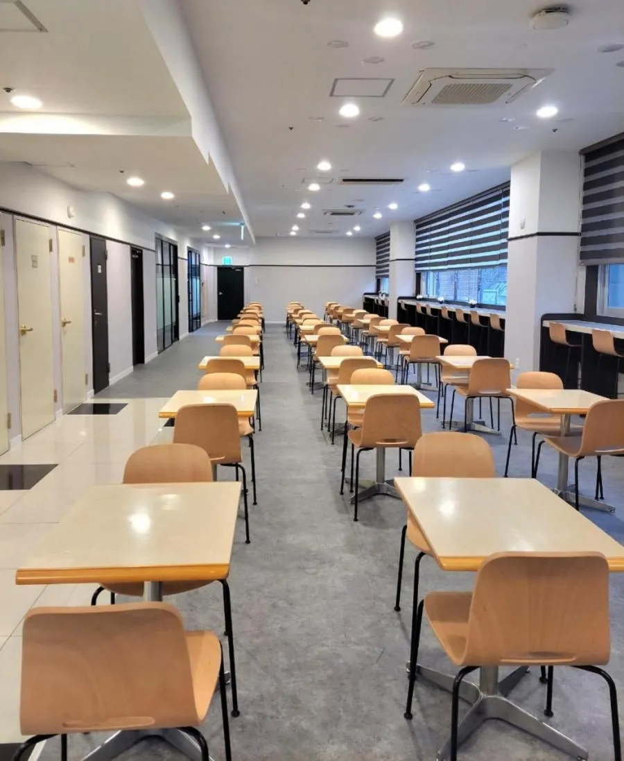 Restaurant/places to eat in Toyoko Inn Busan Jungang Station