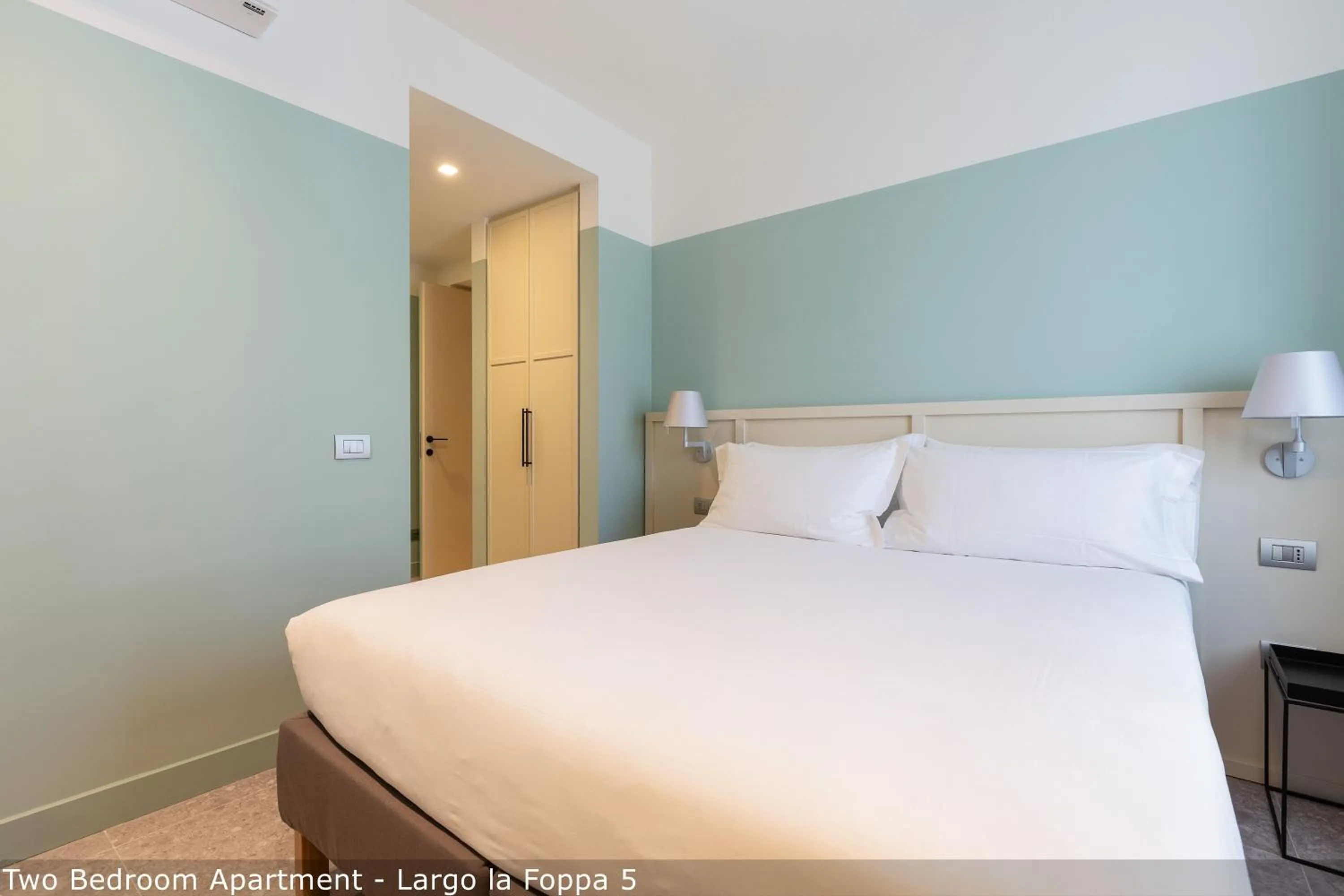 Bed in Brera Apartments in Moscova