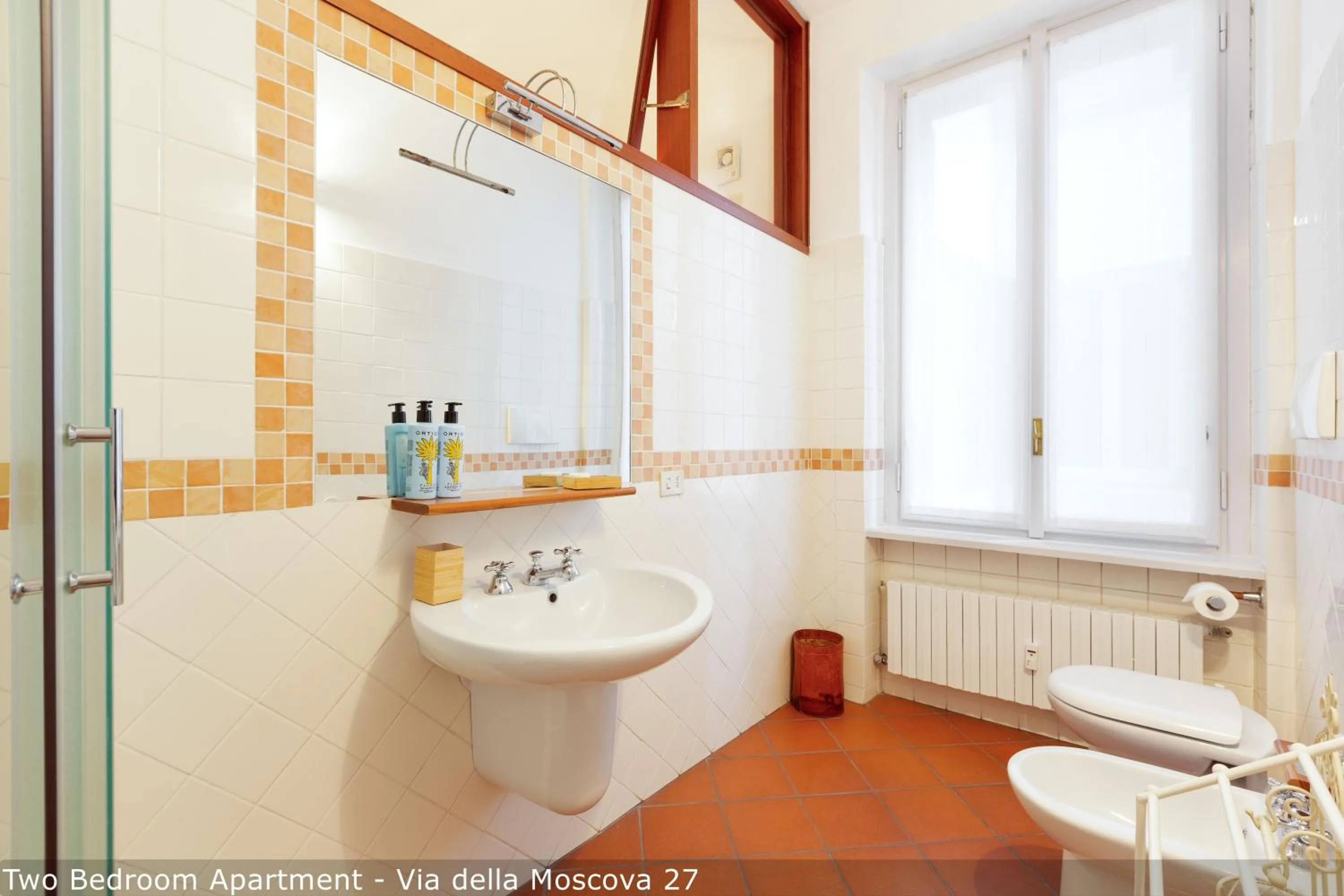 Shower in Brera Apartments in Moscova