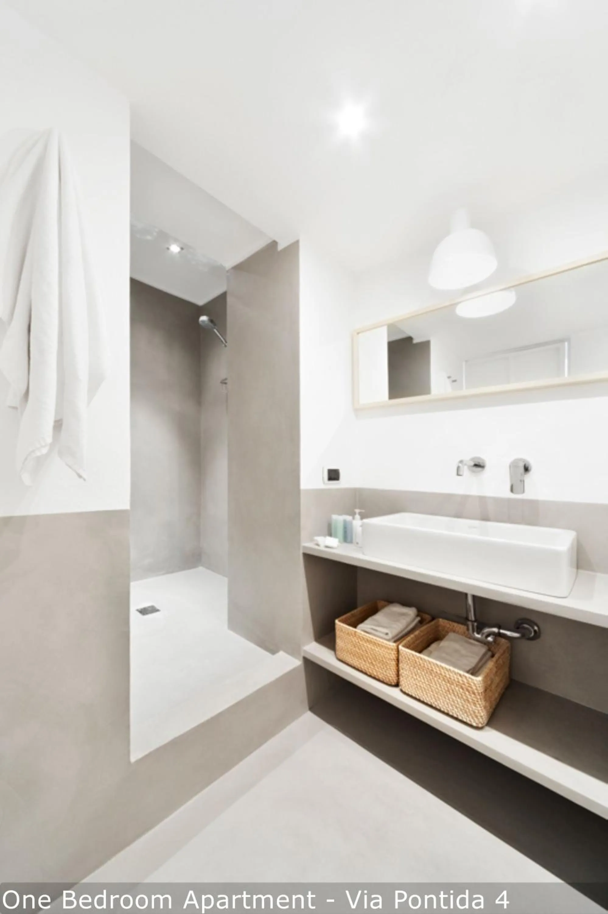 Bathroom in Brera Apartments in Moscova