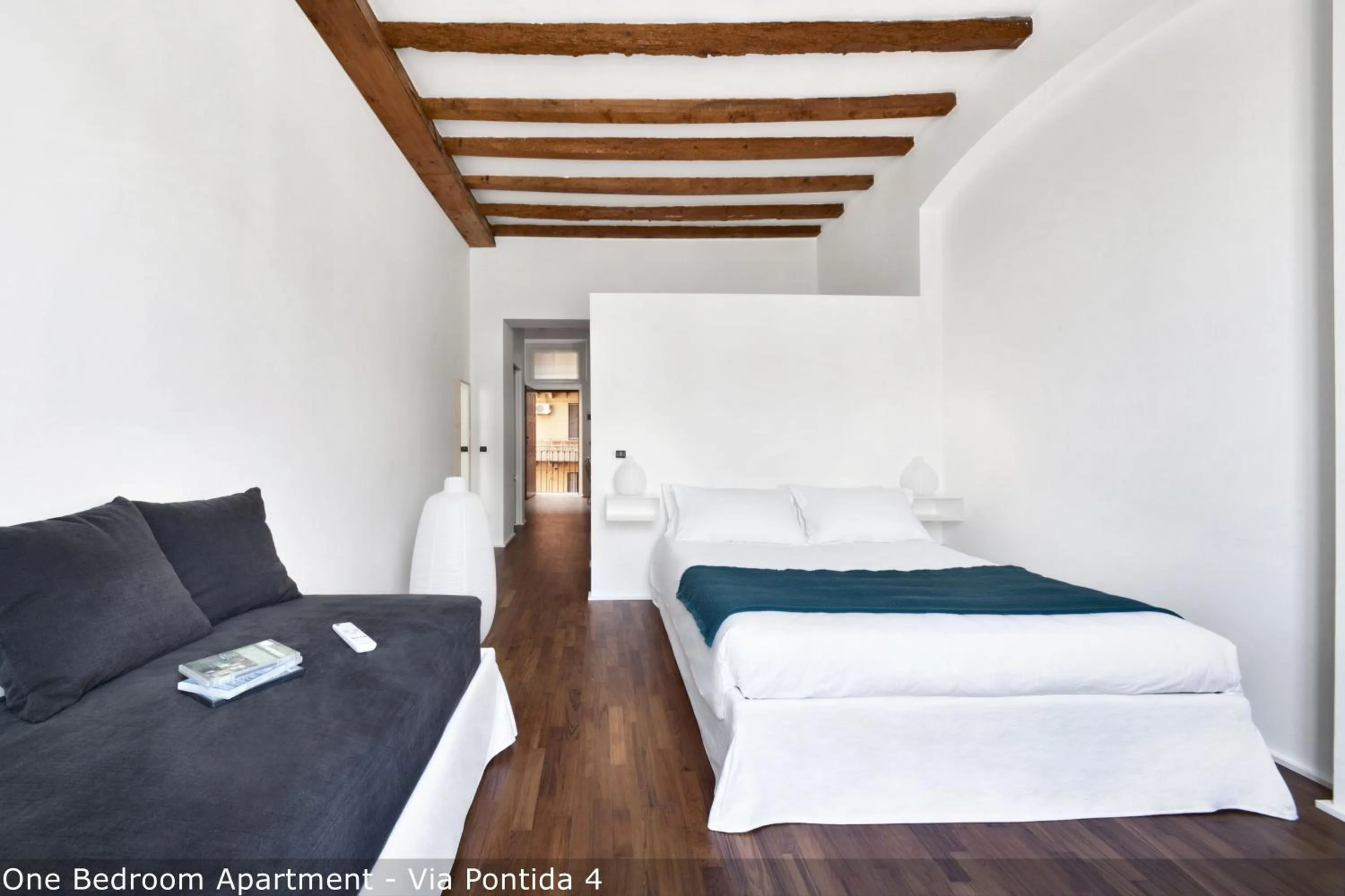 Bed in Brera Apartments in Moscova