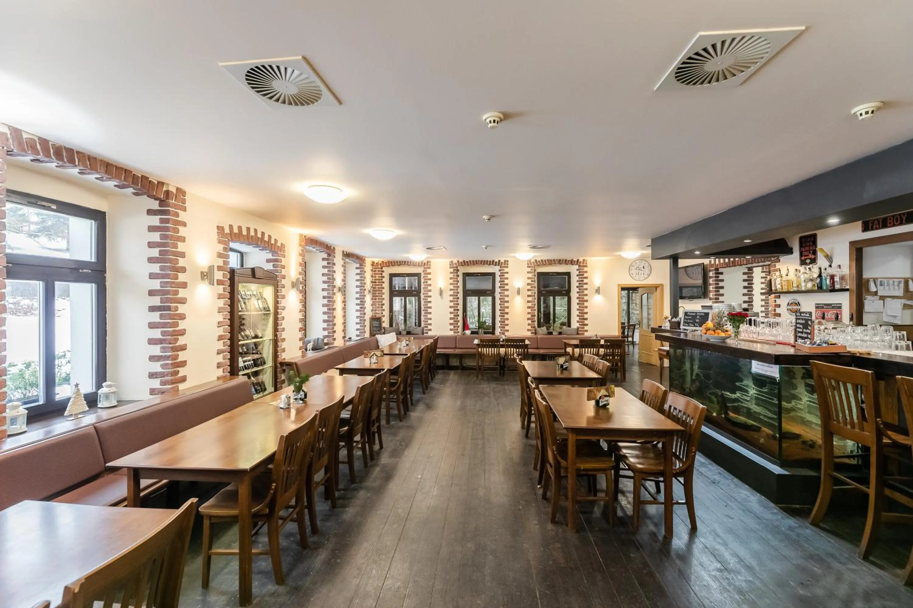 Restaurant/places to eat in Hotel Perla Jizery