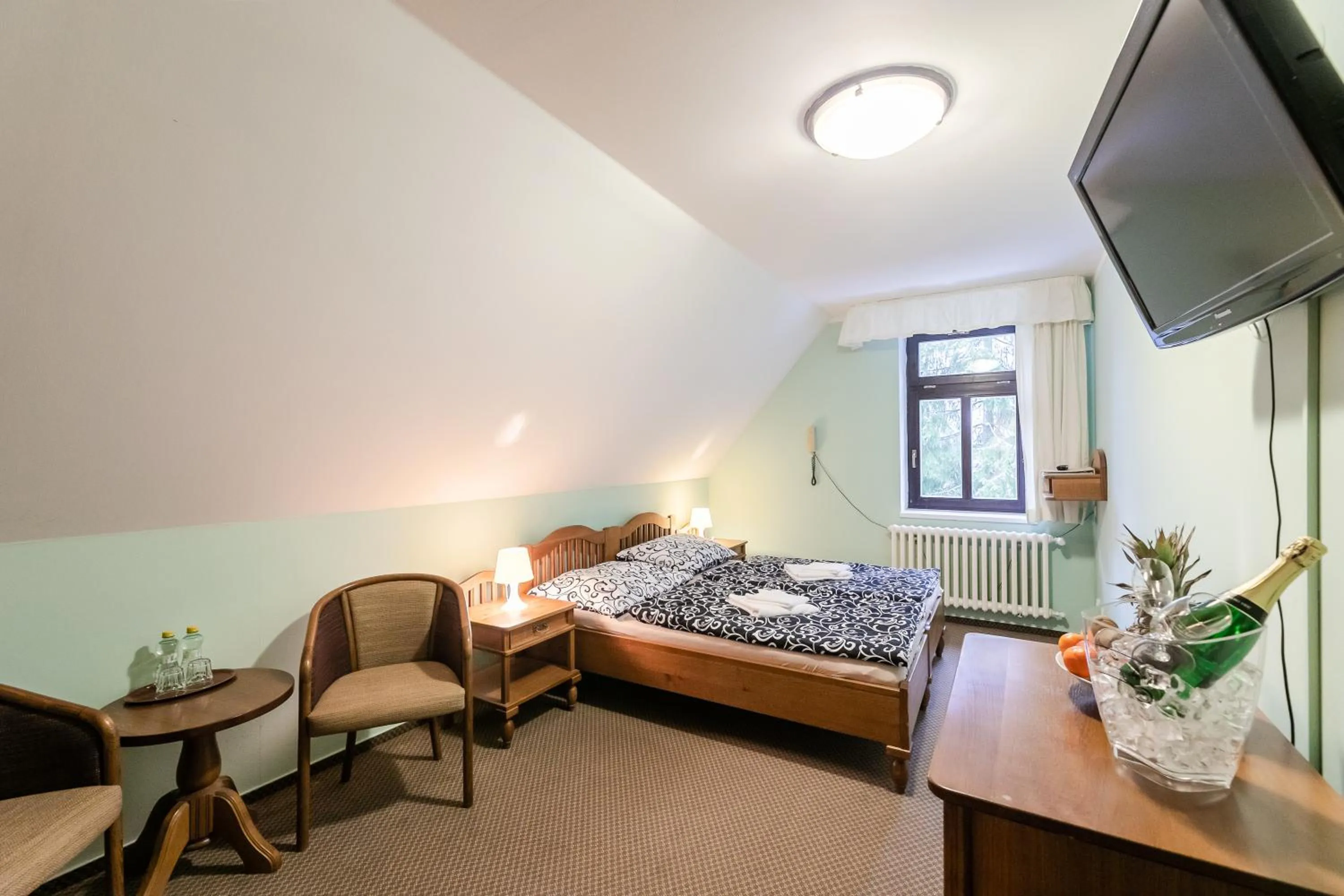 Bed in Hotel Perla Jizery