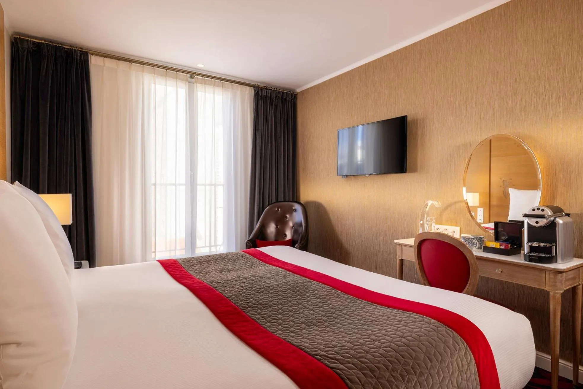 Photo of the whole room, Bed in Hotel Muguet