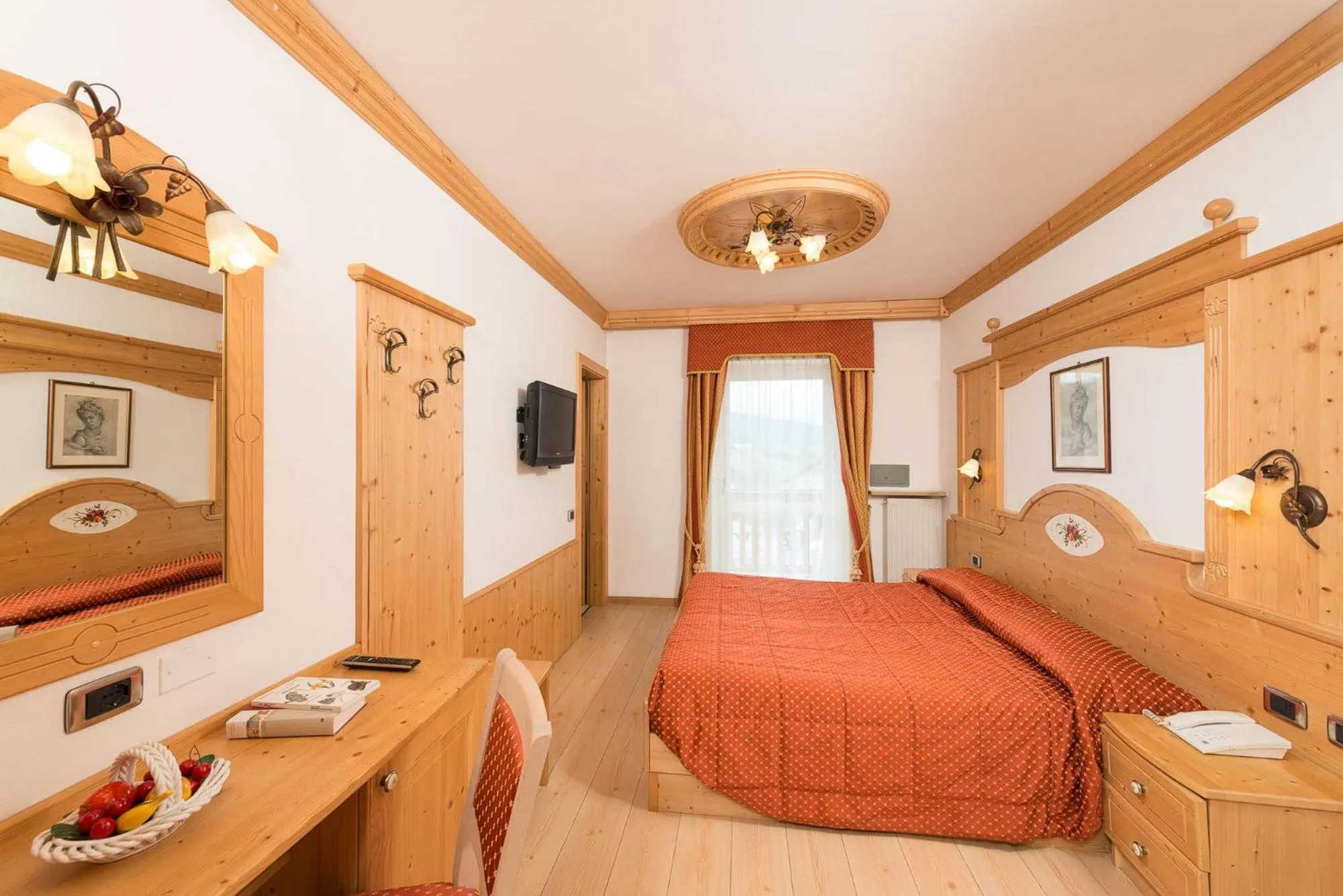 Photo of the whole room, Bed in Lady Maria Hotel Wellness & Resort