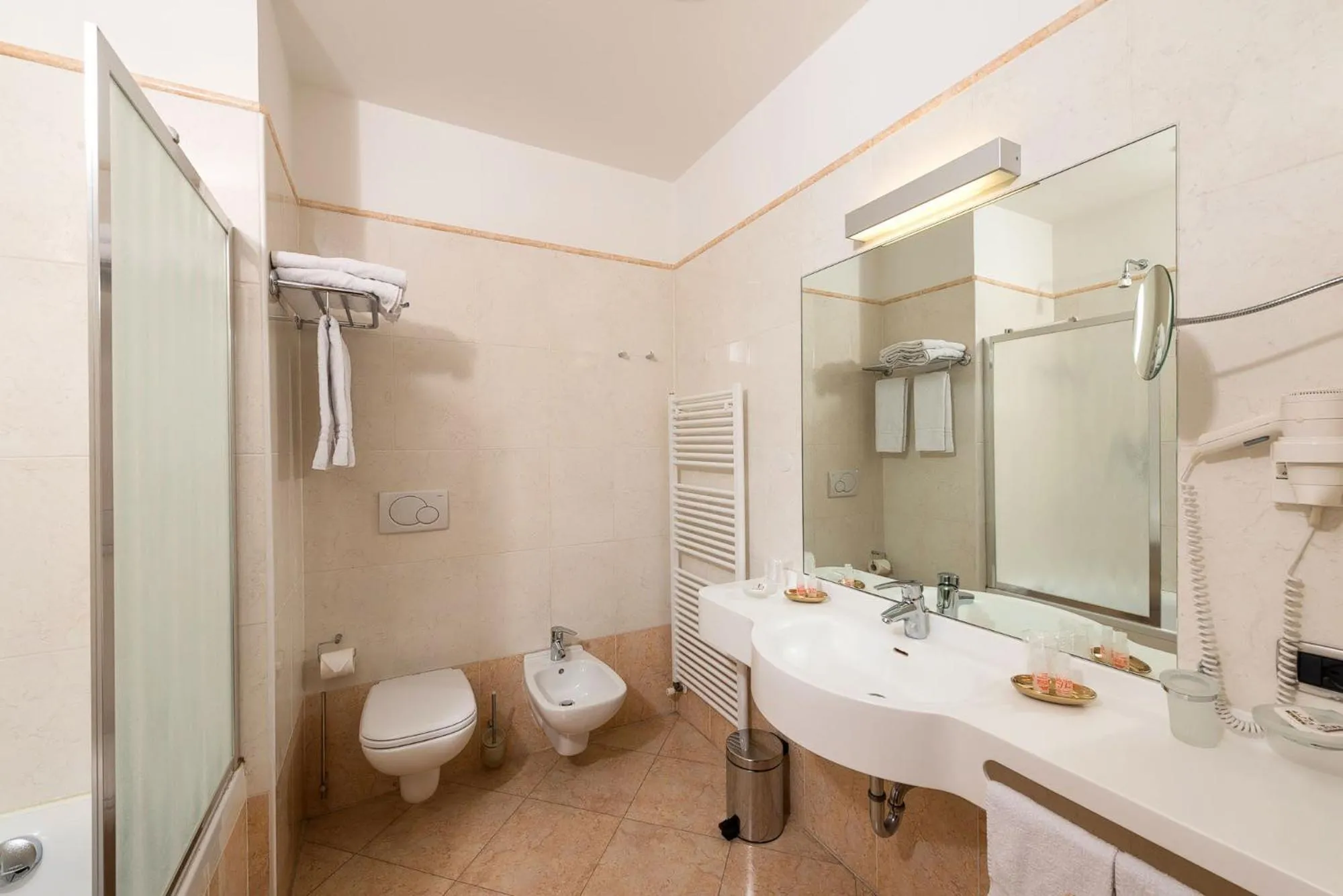 Bathroom in Lady Maria Hotel Wellness & Resort
