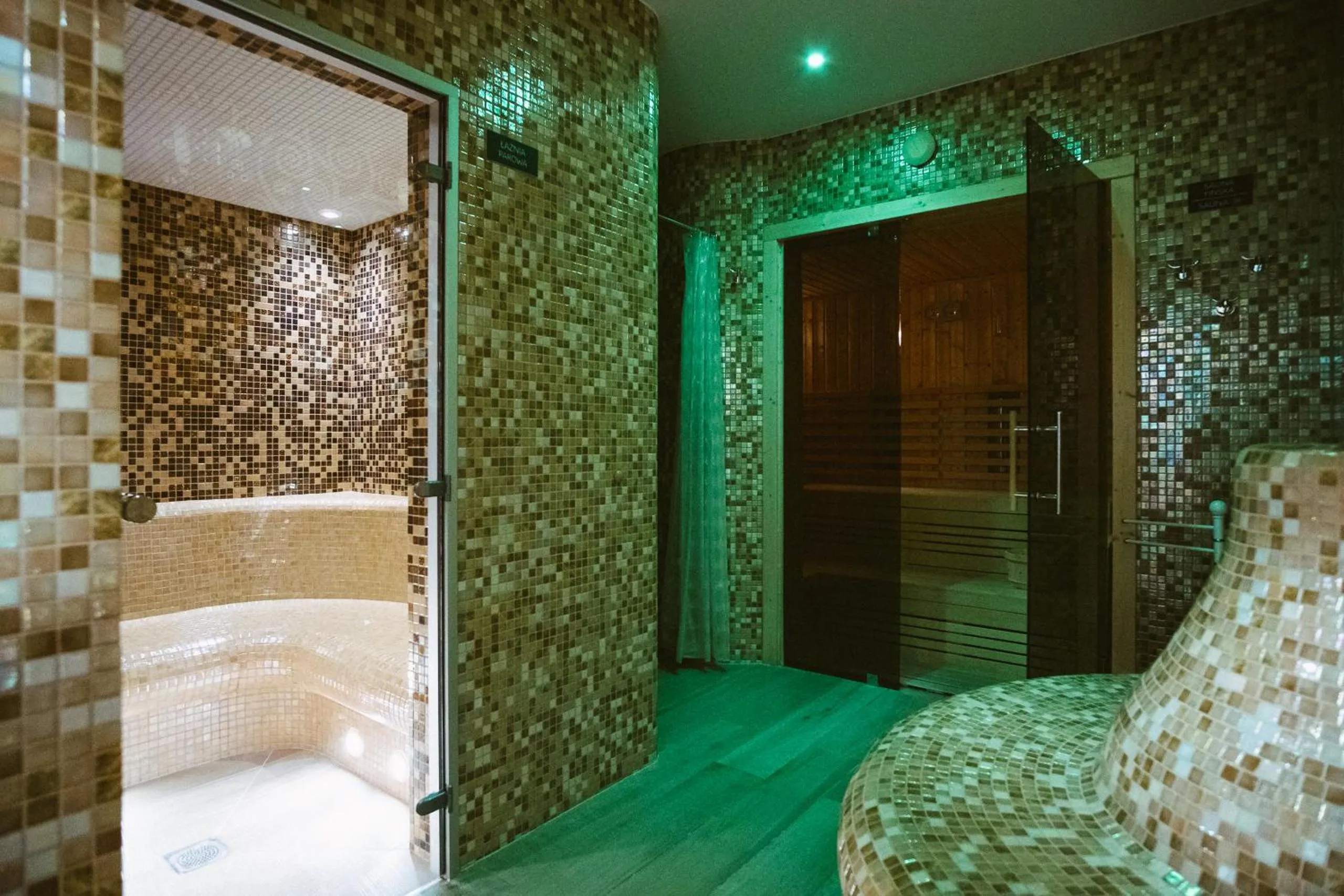Shower in Villa Meduza