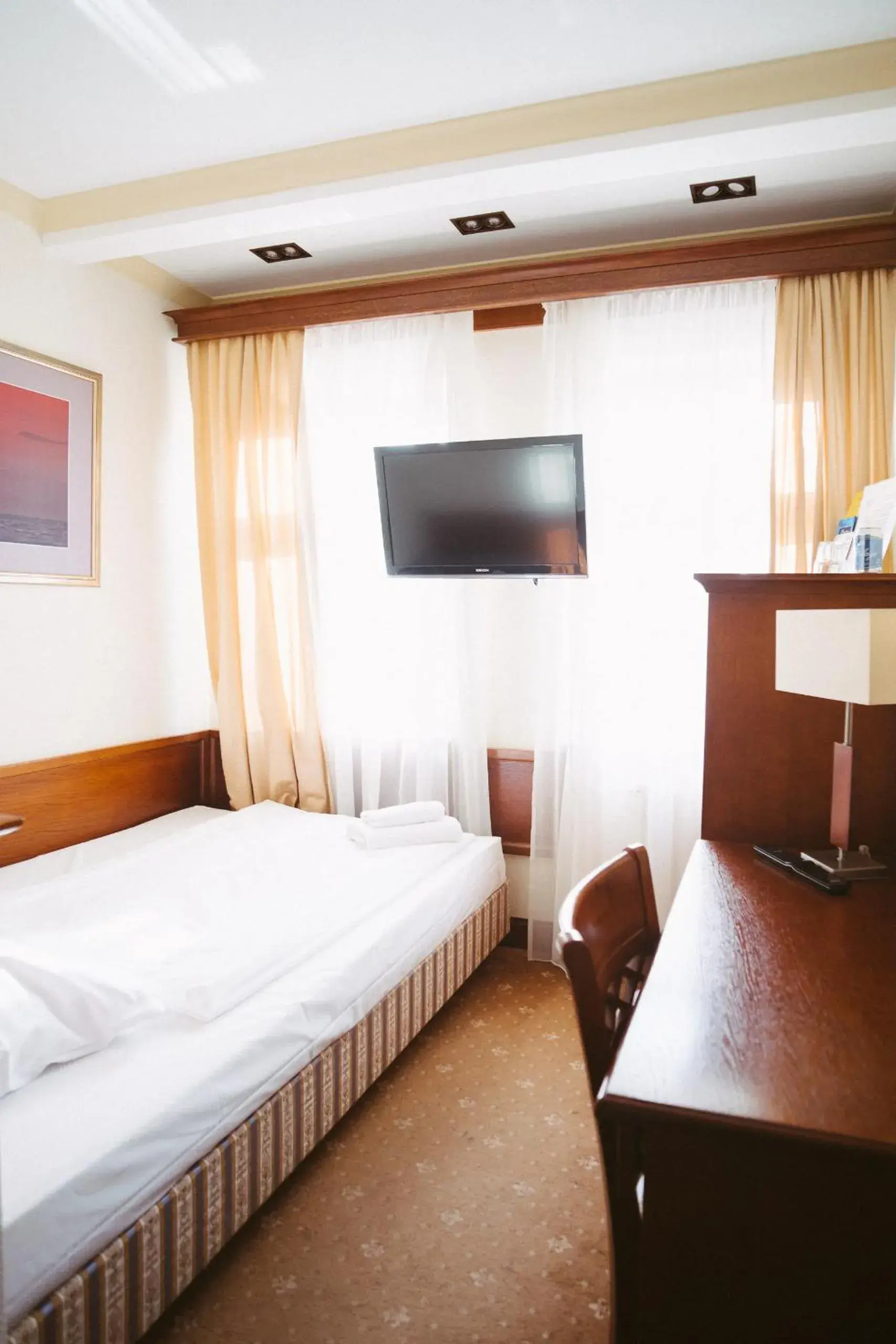 Economy Single Room in Villa Meduza Economy Single Room in Villa Meduza