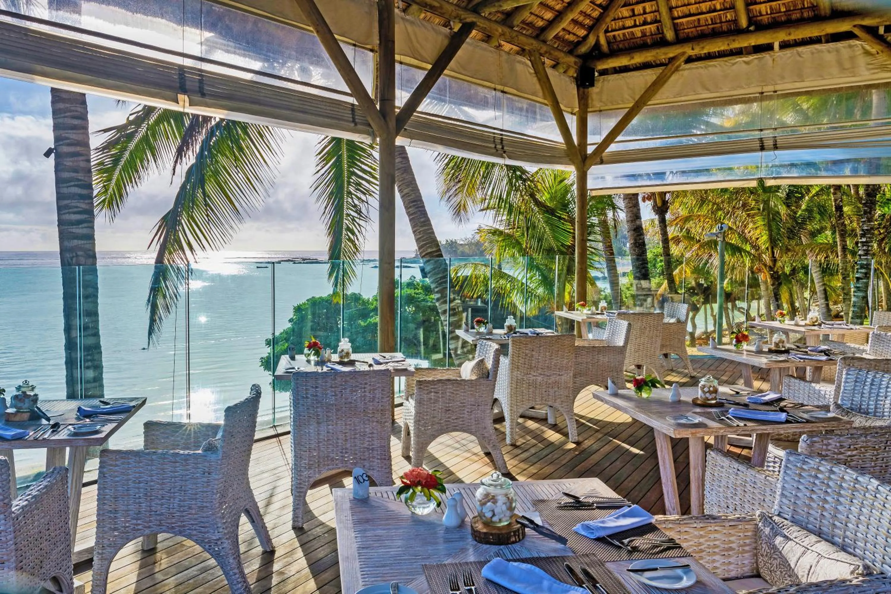 Restaurant/places to eat in Seasense Boutique Hotel & Spa