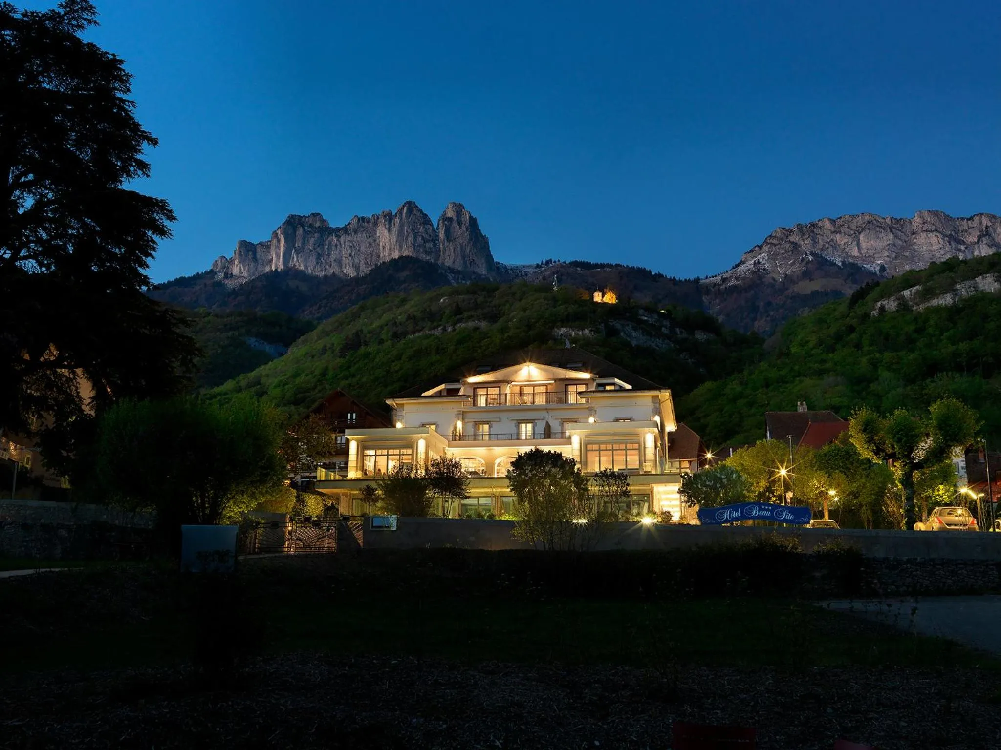 Facade/entrance in Hôtel Beau Site Talloires B SPA