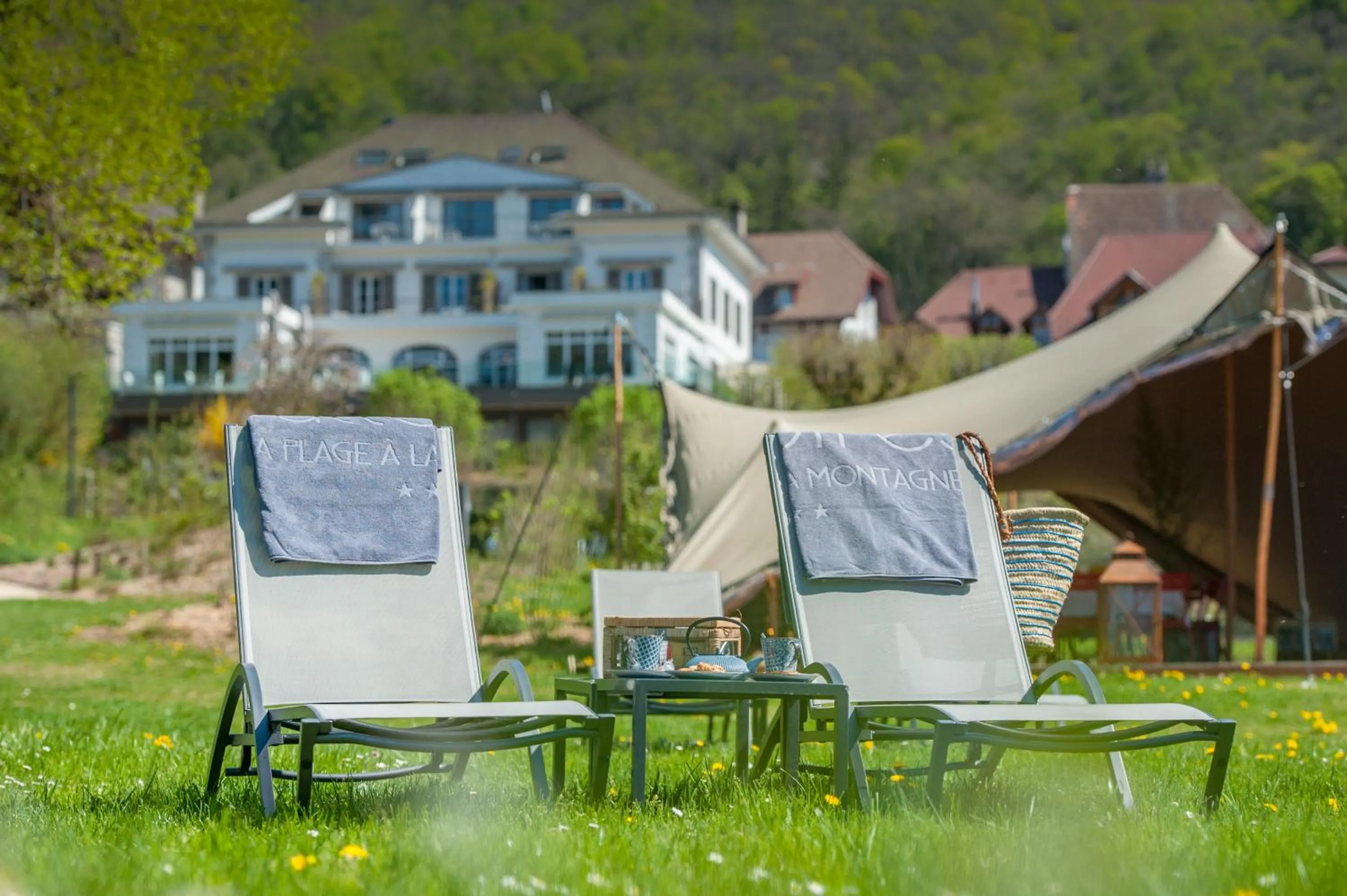 Garden in Hôtel Beau Site Talloires B SPA