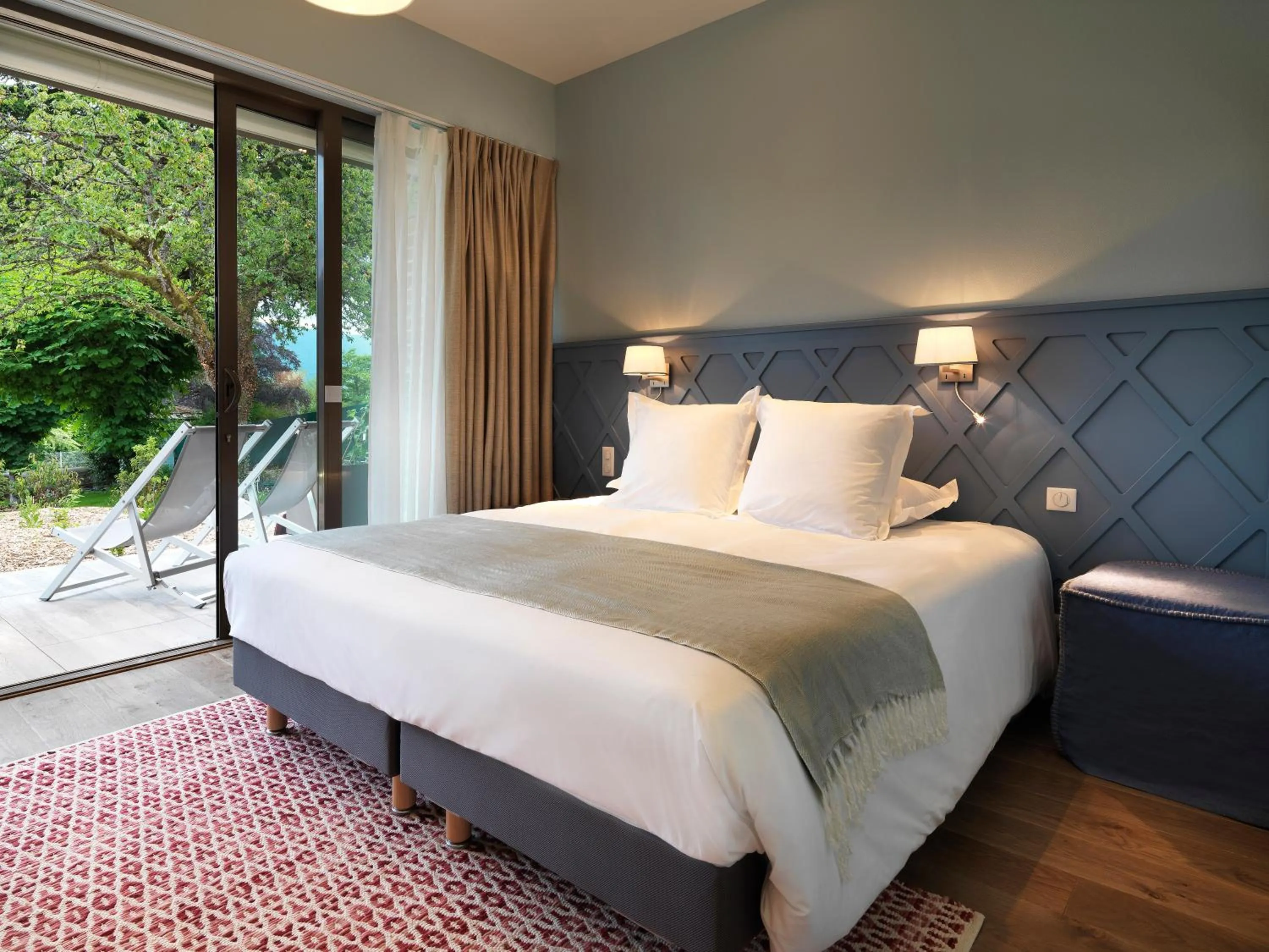 Bedroom, Bed in Hôtel Beau Site Talloires B SPA