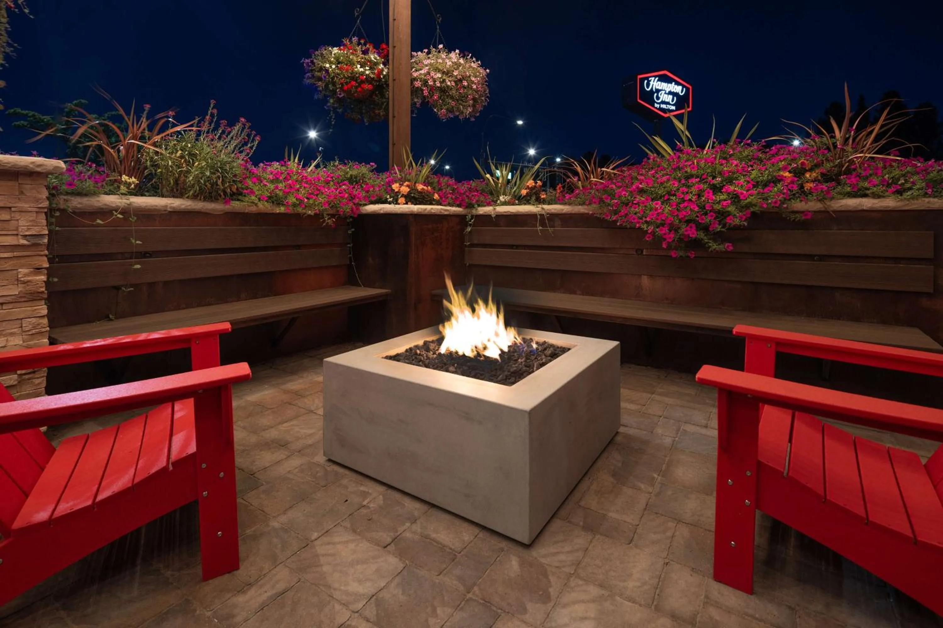 Lounge or bar in Hampton Inn Pullman