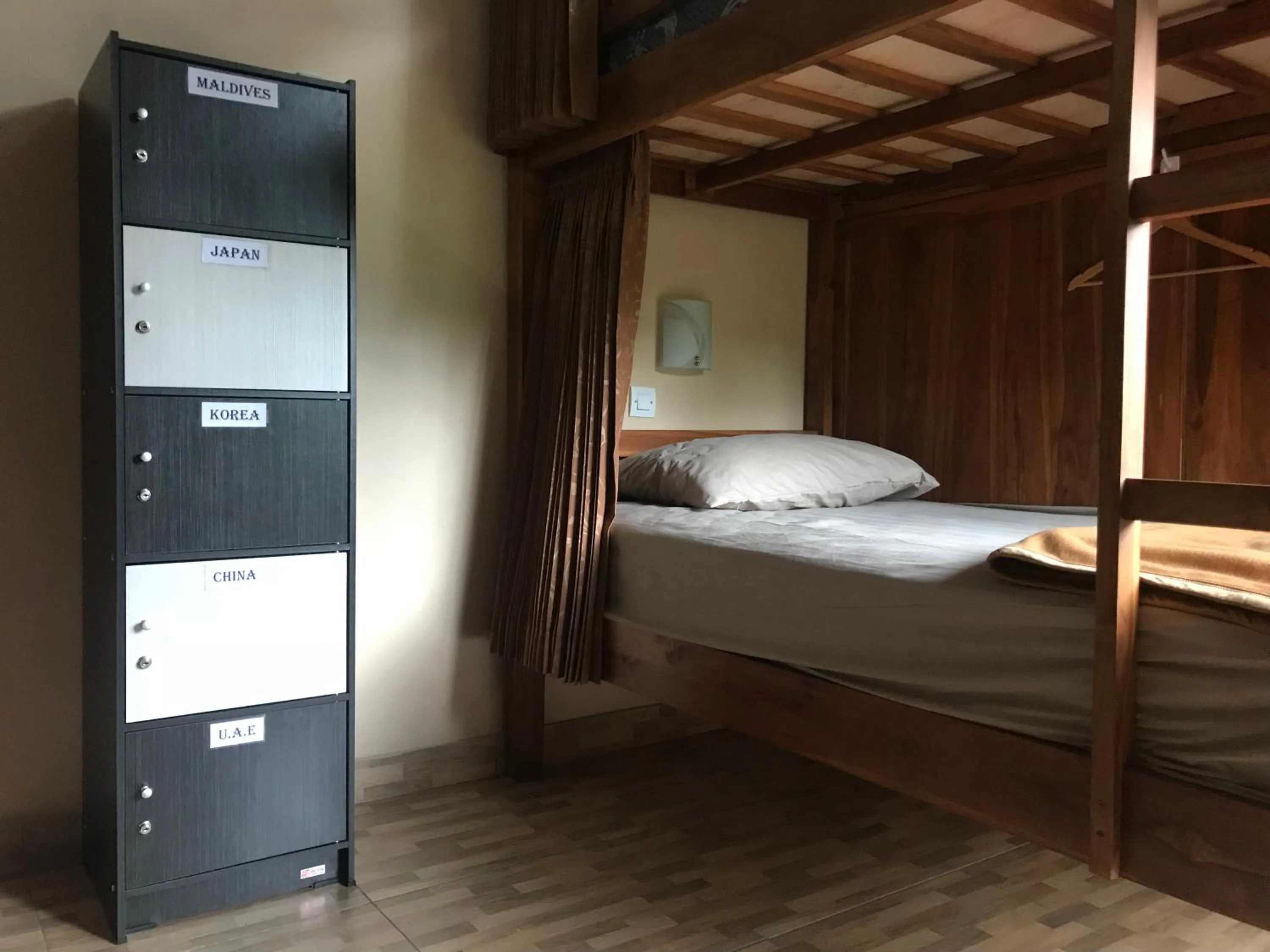 bunk bed, Bed in WW Backpackers