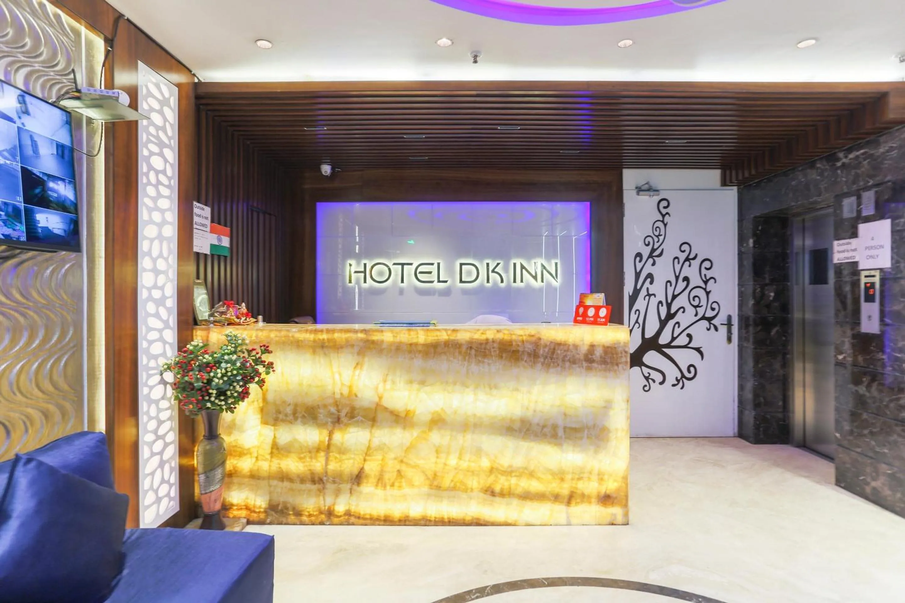 Lobby or reception in Super Hotel O Dk Inn Near Kalighat Kali Temple