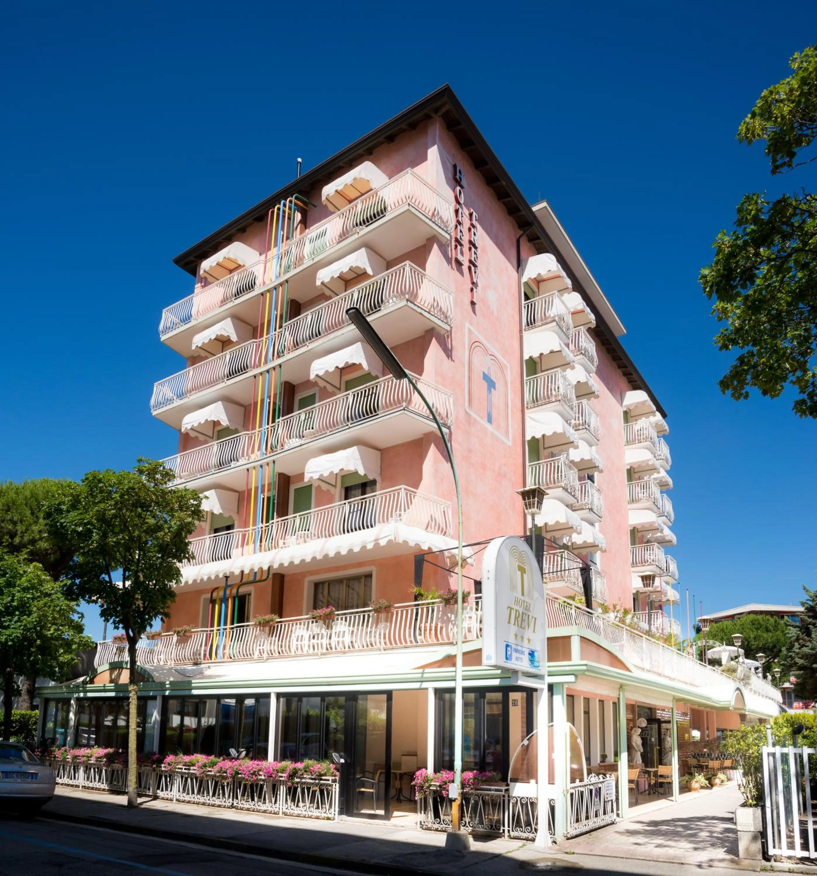 Property building in Hotel Trevi