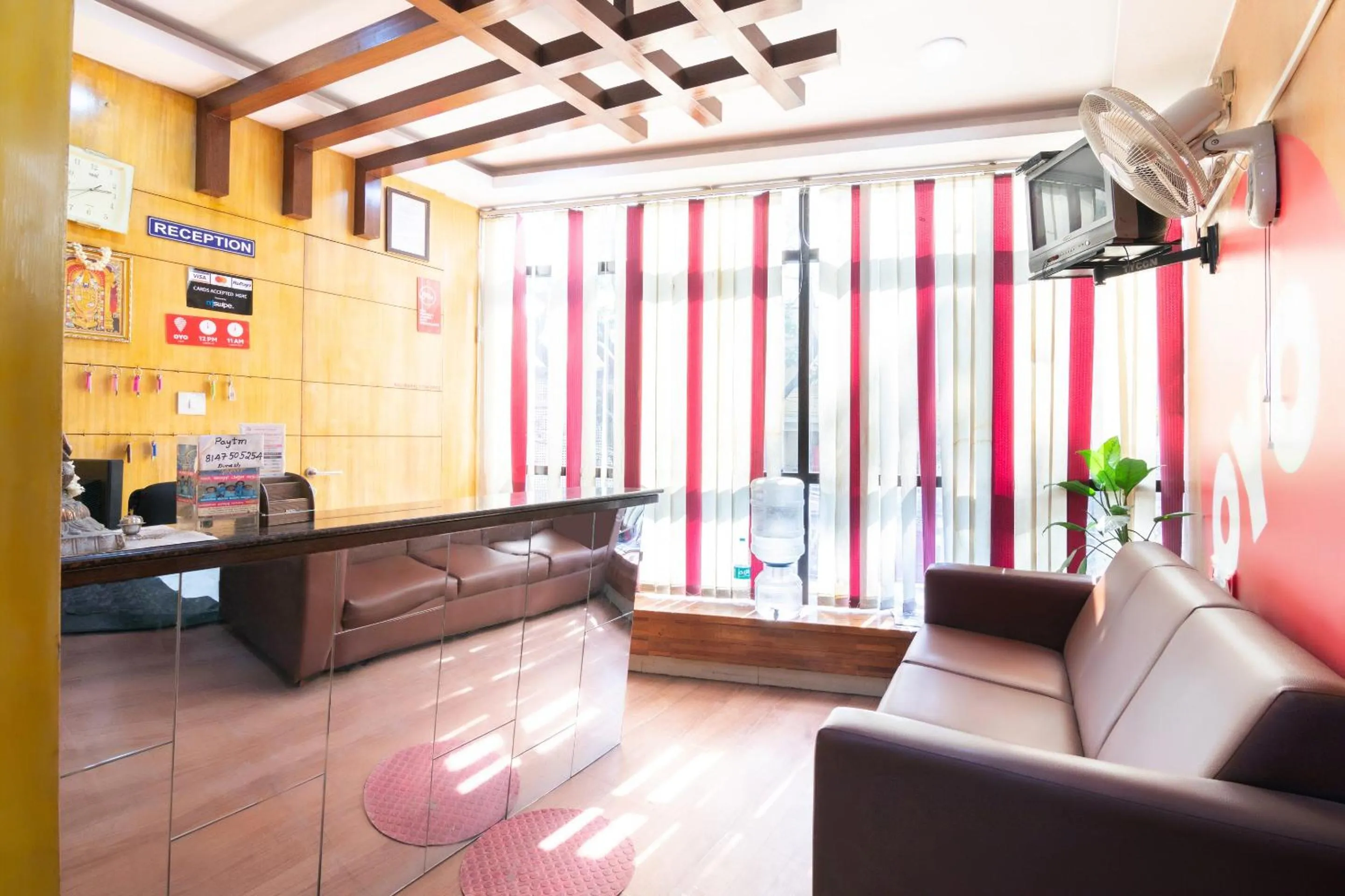 Lobby or reception in Hotel O Rajmahal Boarding & Lodging