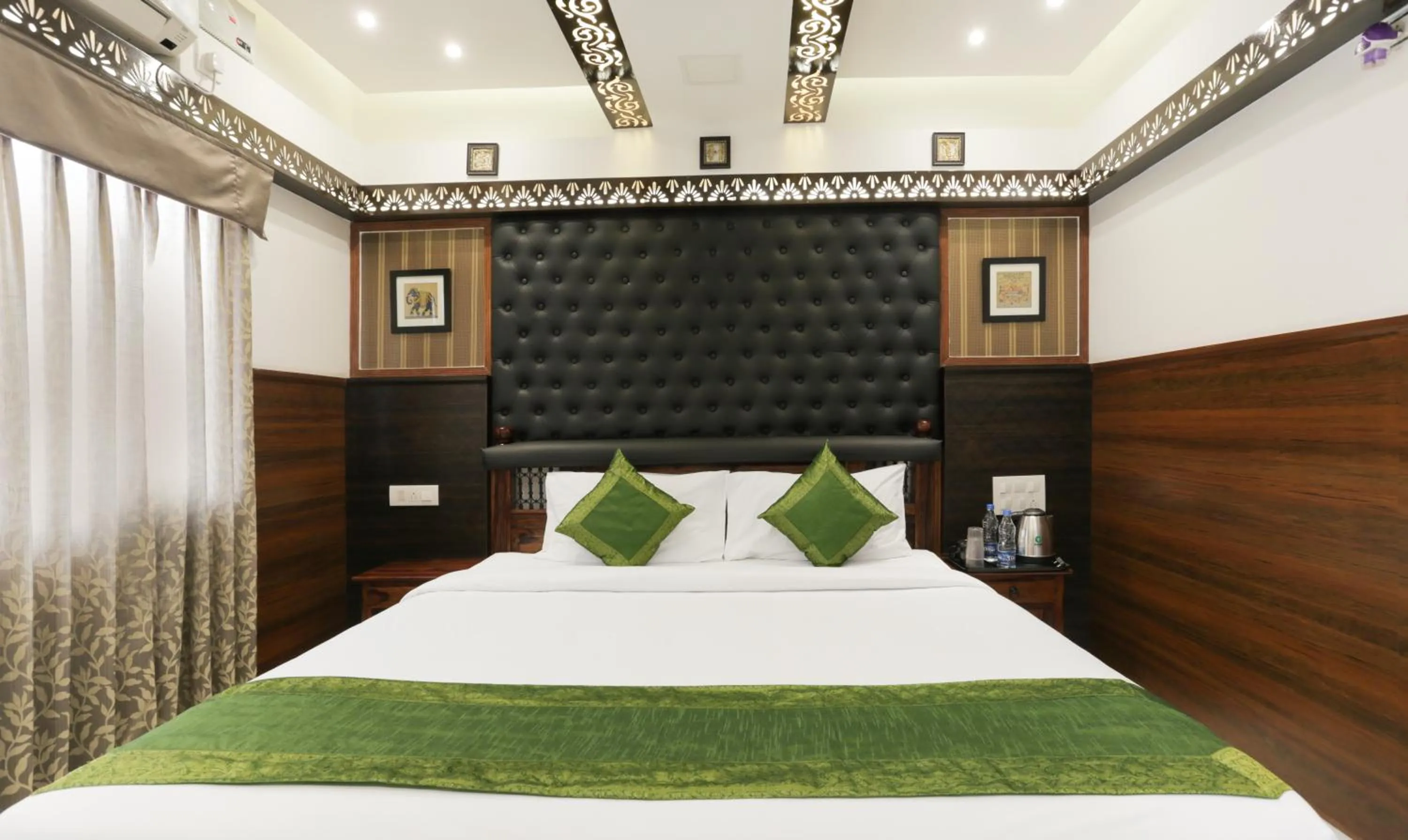 Bedroom, Bed in Hotel Dvaraka Inn