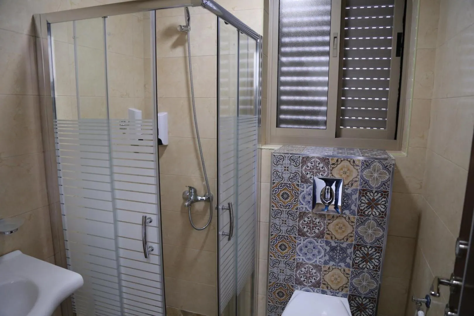 Bathroom in Alrowwad Guest House