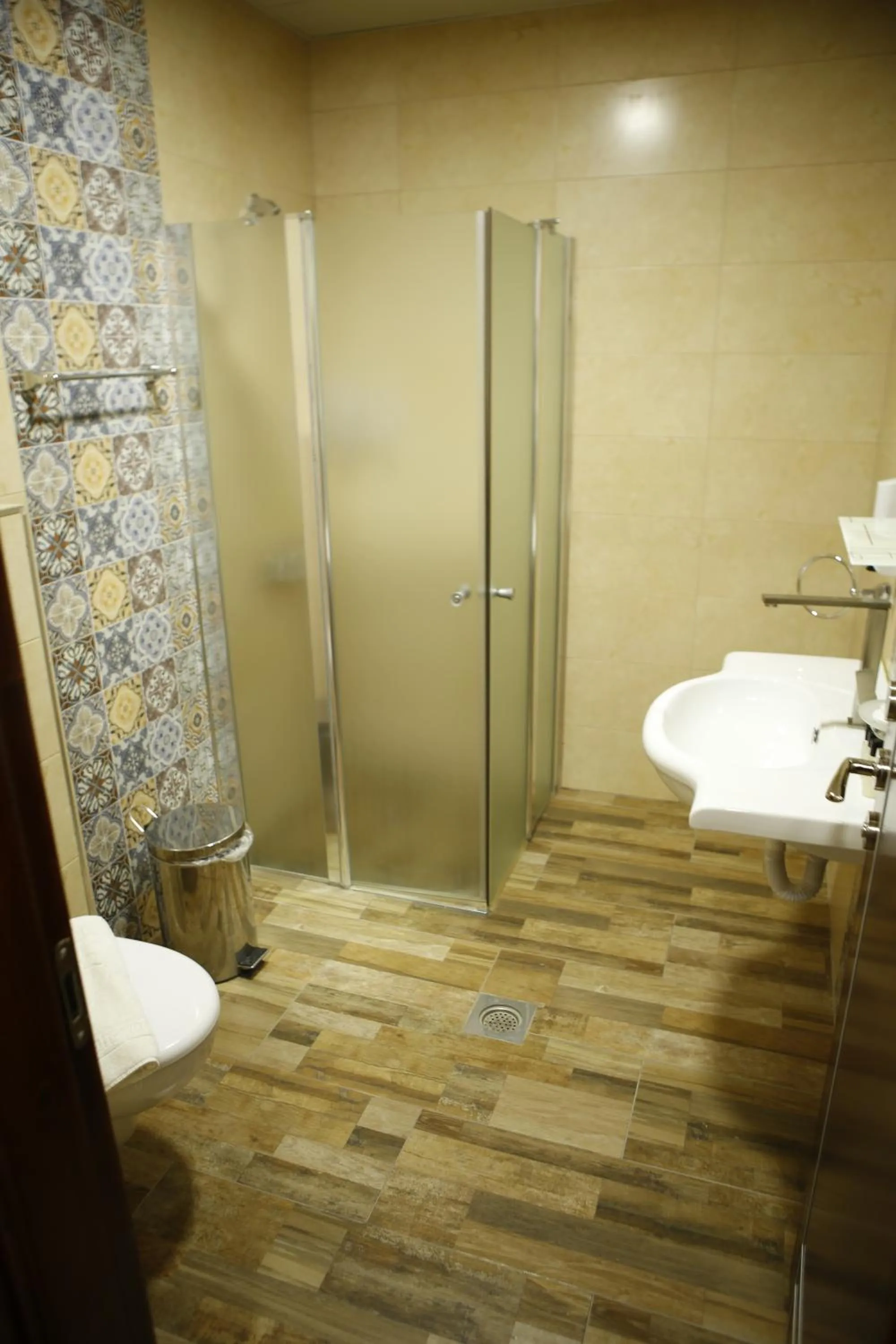 Bathroom in Alrowwad Guest House