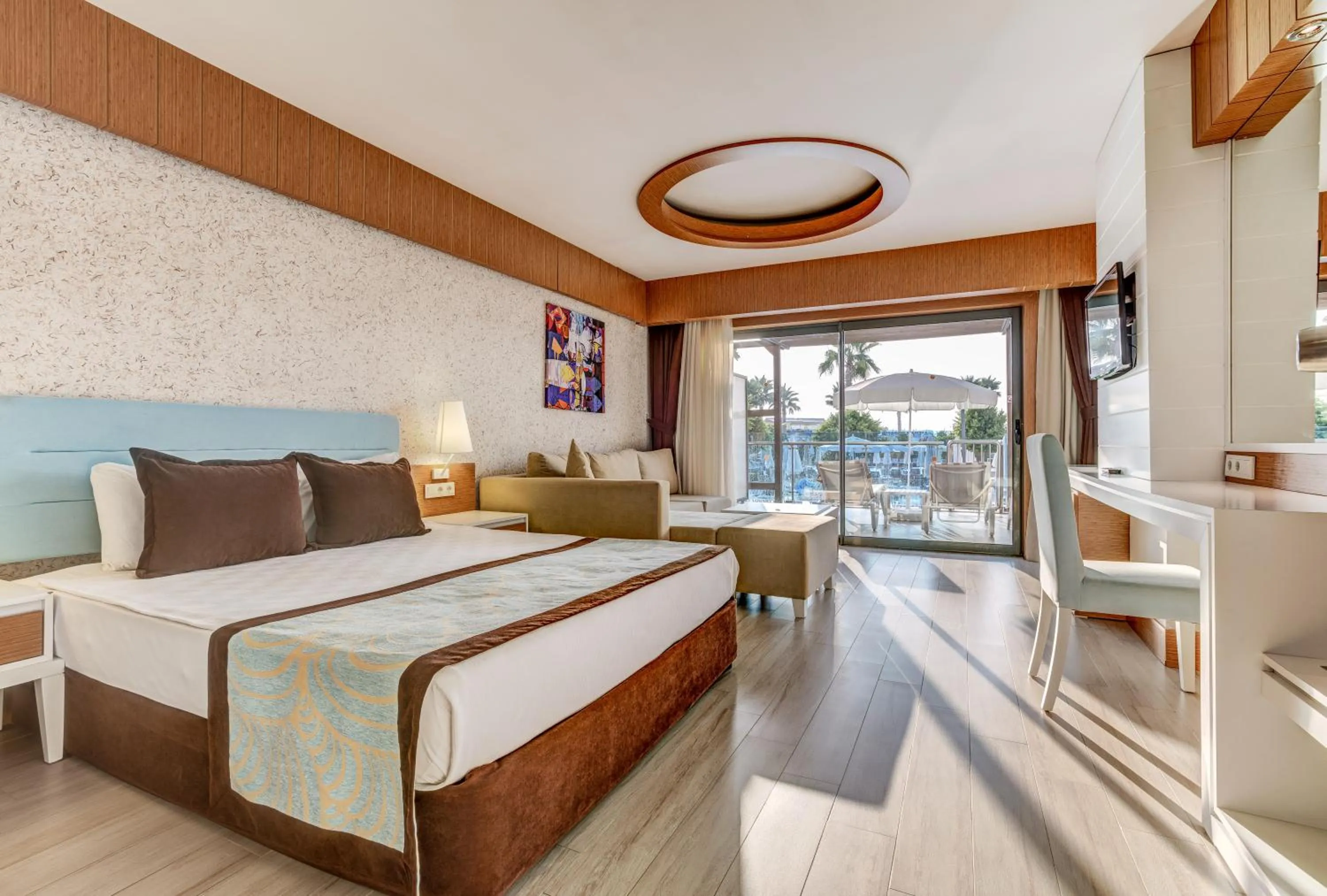 Photo of the whole room, Bed in Tui Magic Life Jacaranda