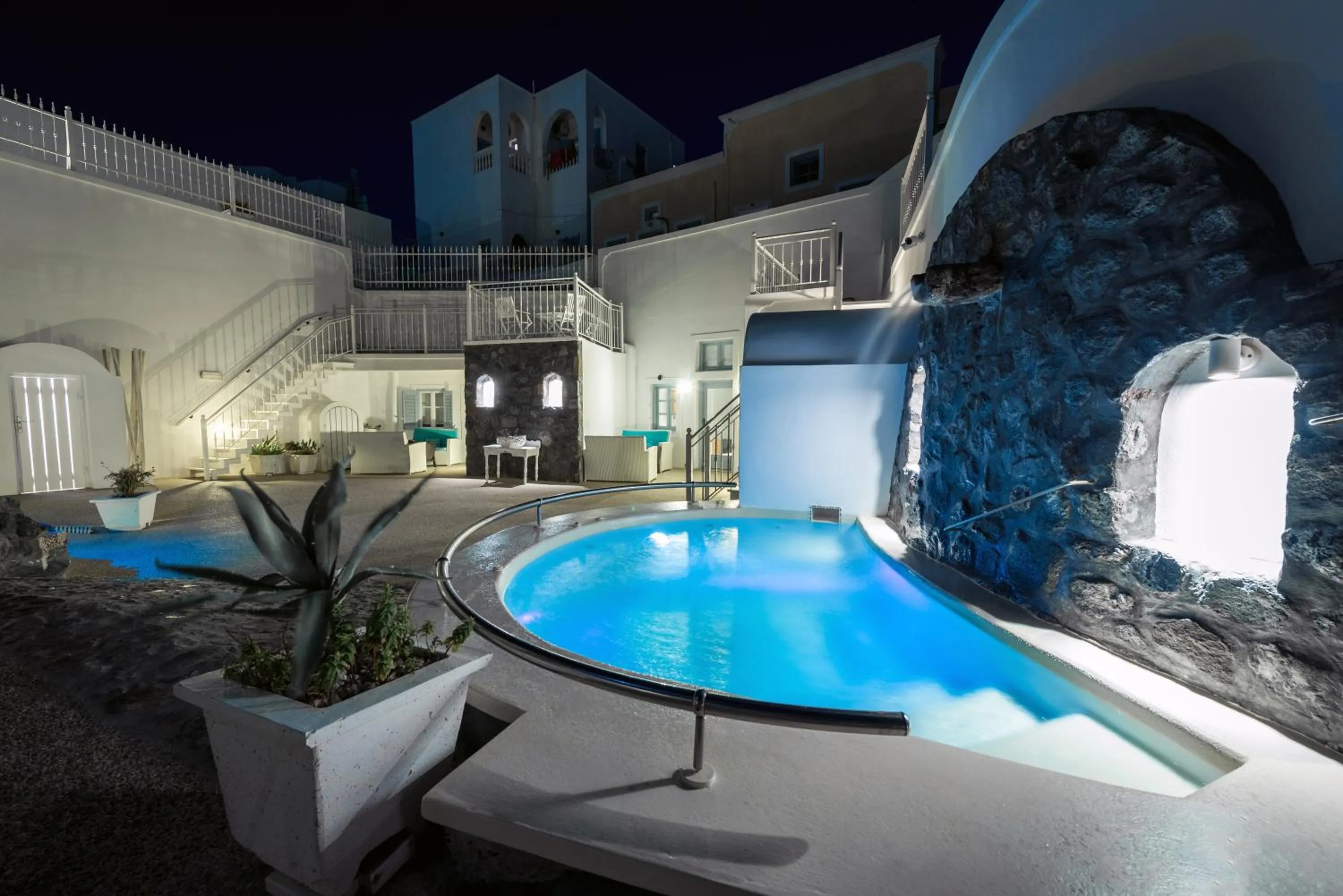 Property building in Dream Island Hotel