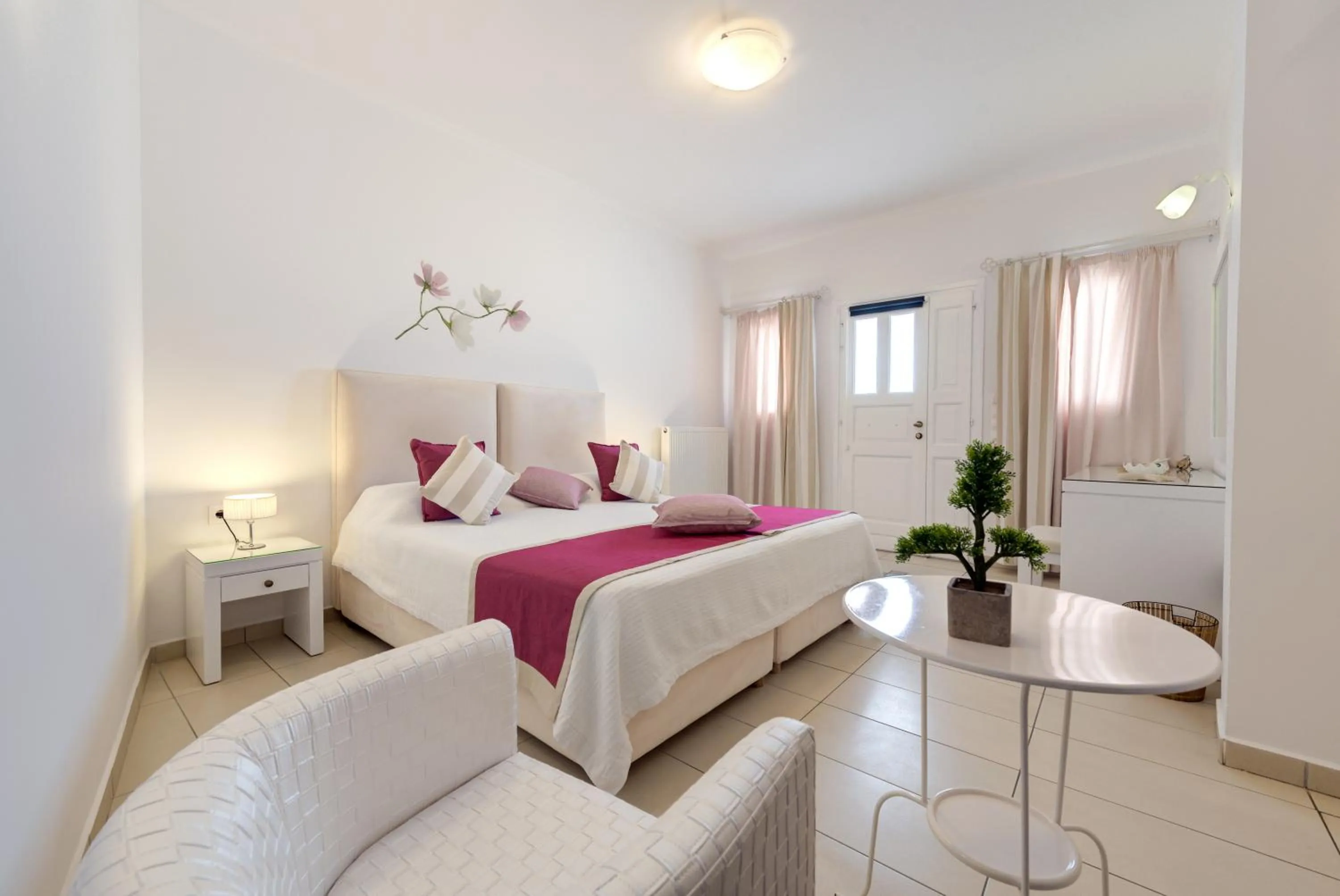 Day, Bed in Dream Island Hotel