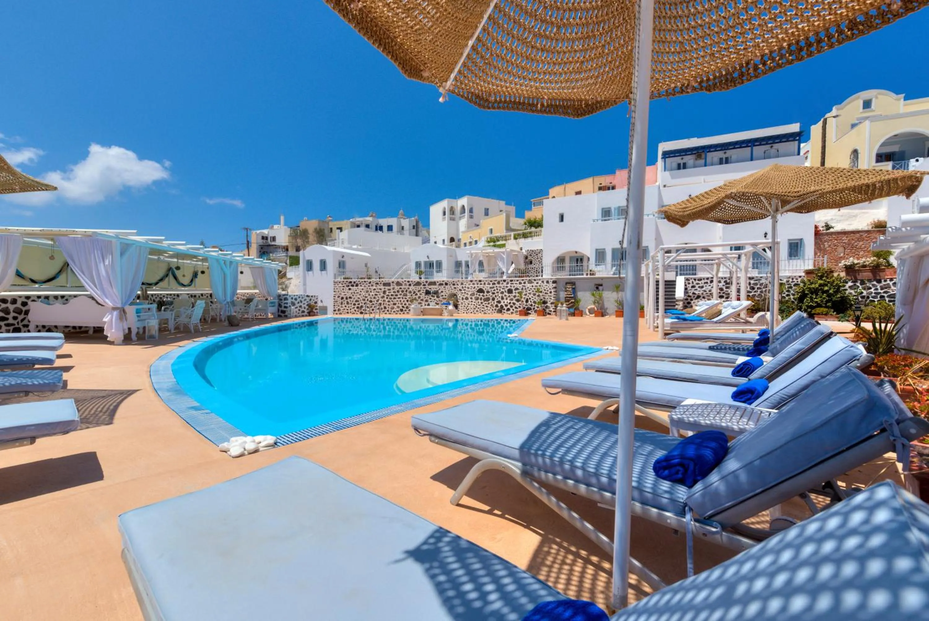 Property building in Dream Island Hotel