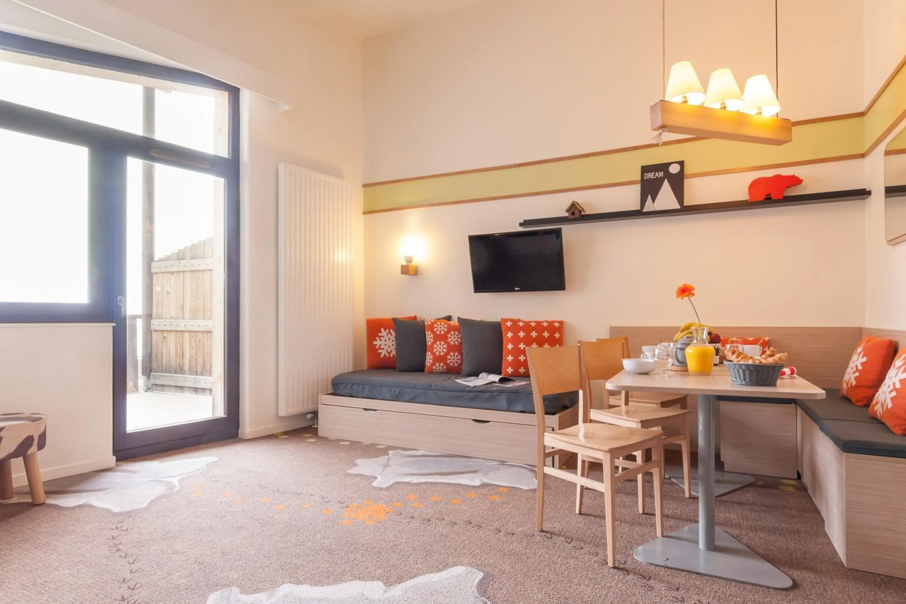 Communal lounge/ TV room in Résidence Pierre & Vacances Electra