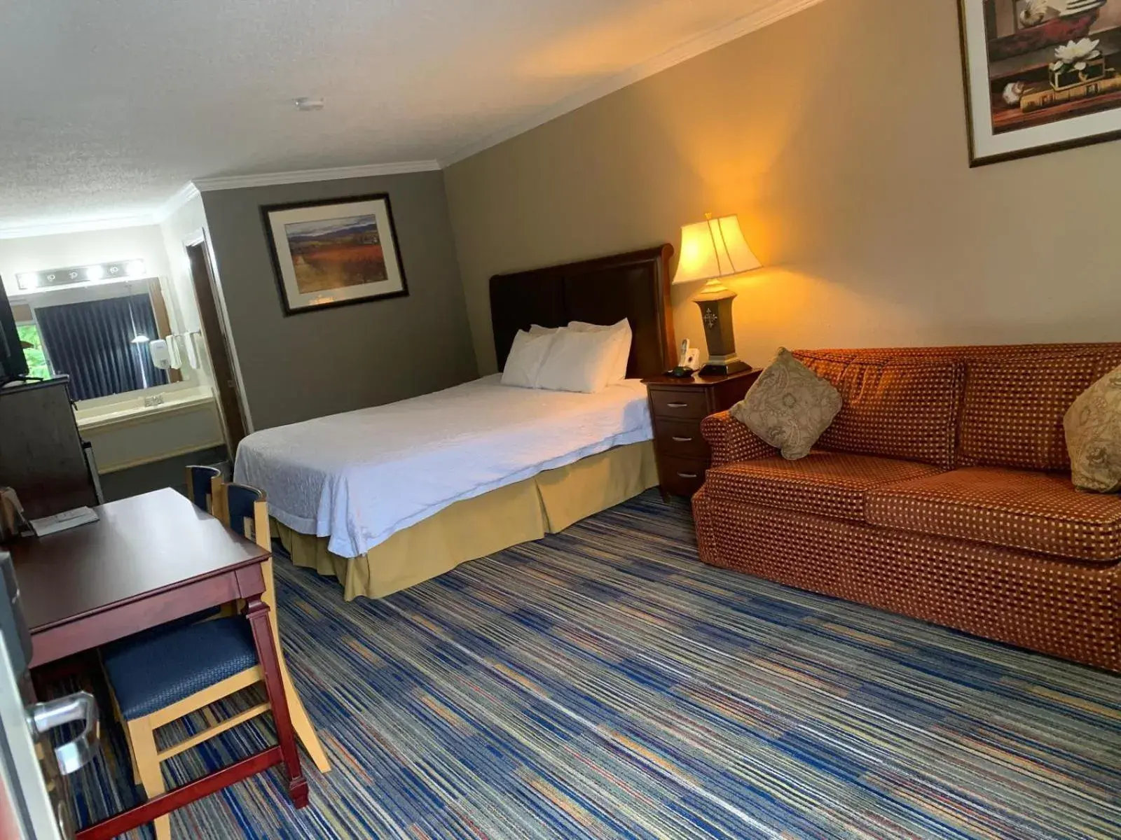 King Suite in Wagner Inn King Suite in Wagner Inn