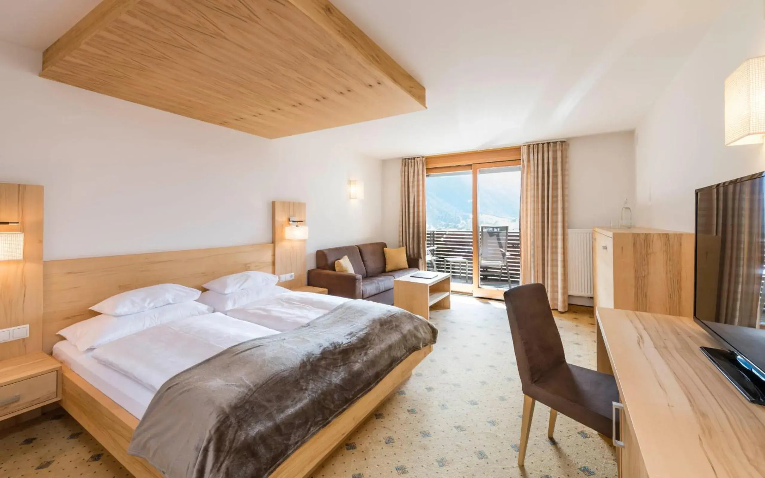 Deluxe Double Room in Tuberis Nature & Spa Resort Deluxe Double Room in Tuberis Nature & Spa Resort