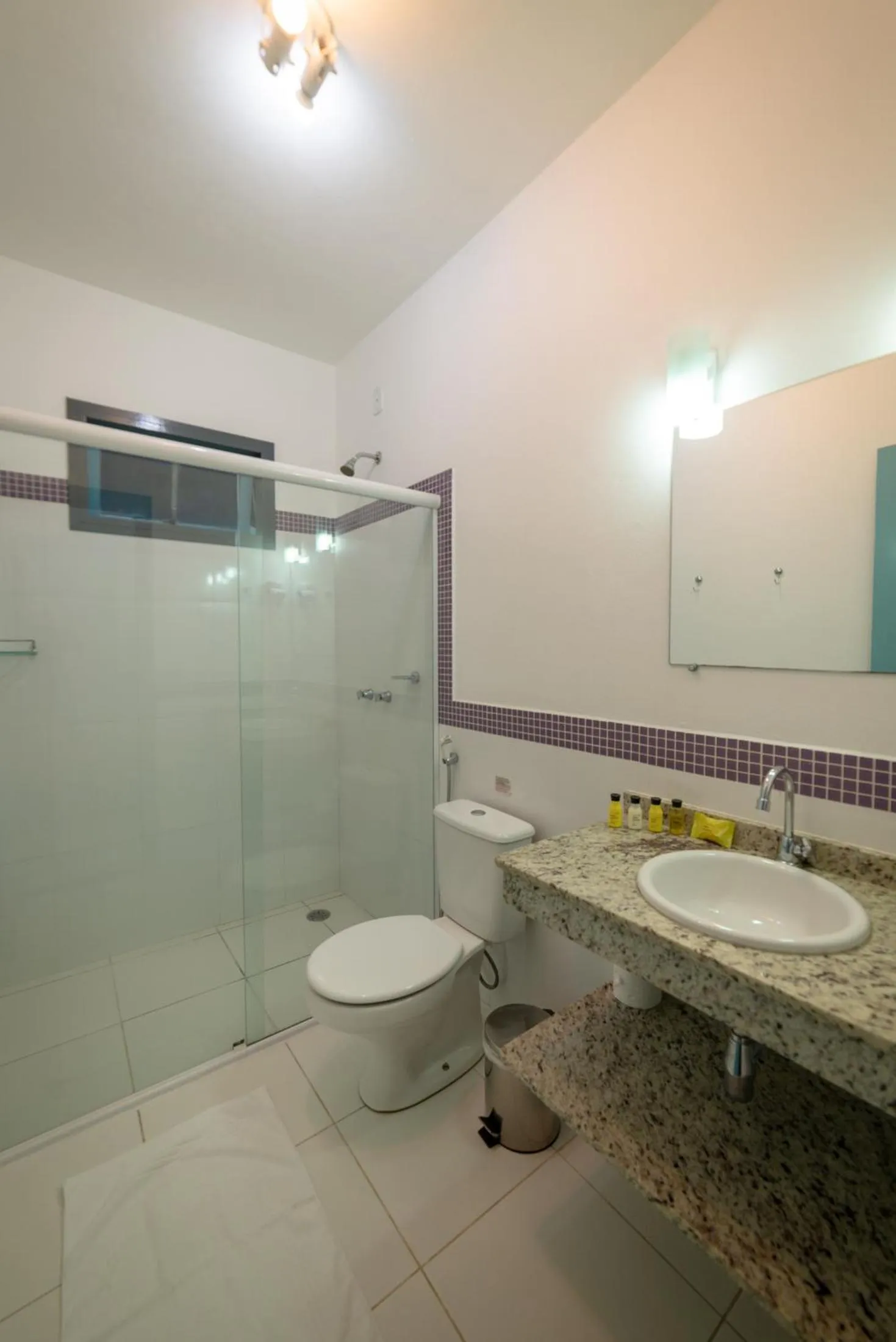 Shower in Pousada Chácara Das Acácias