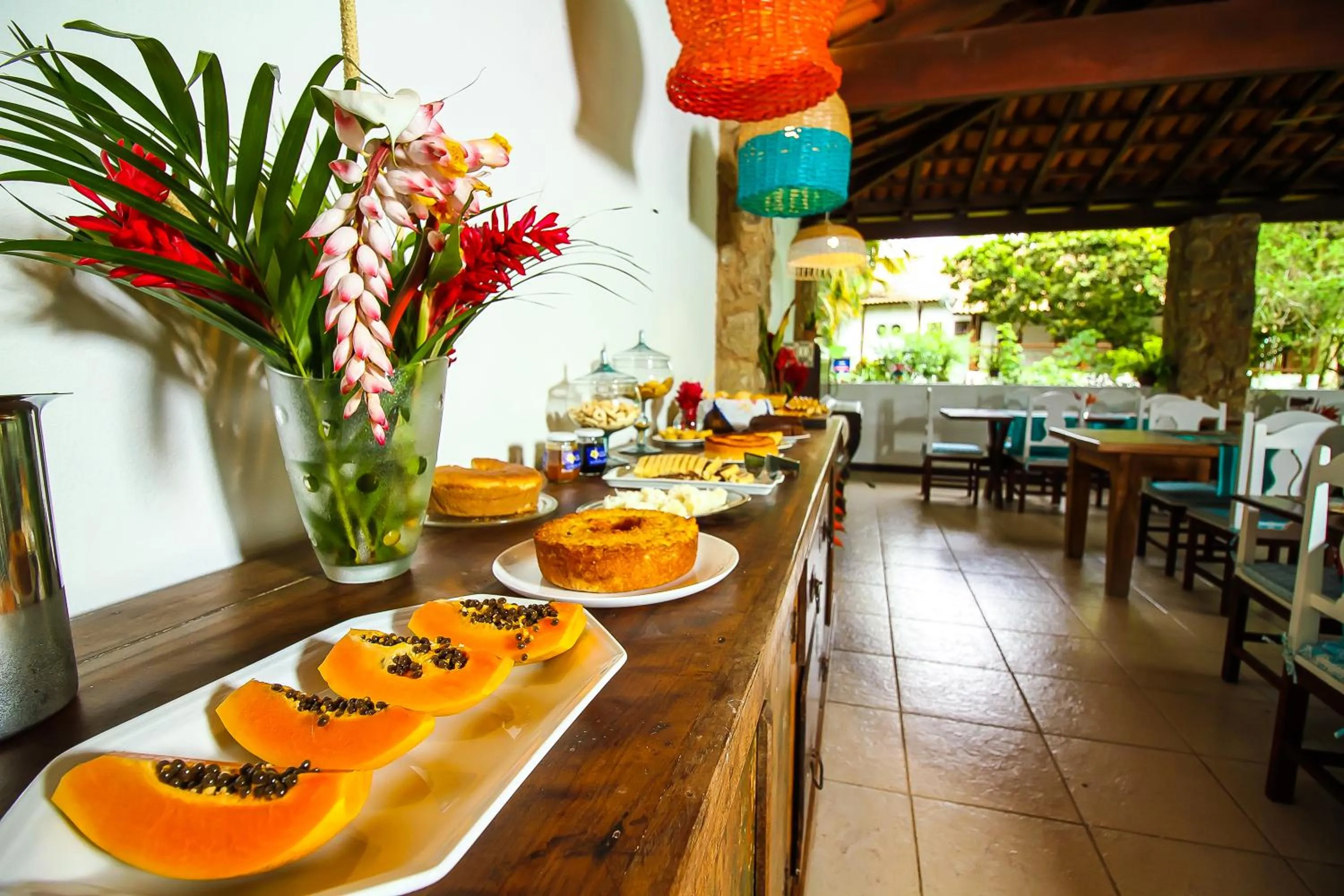 Buffet breakfast in Pousada Chácara Das Acácias