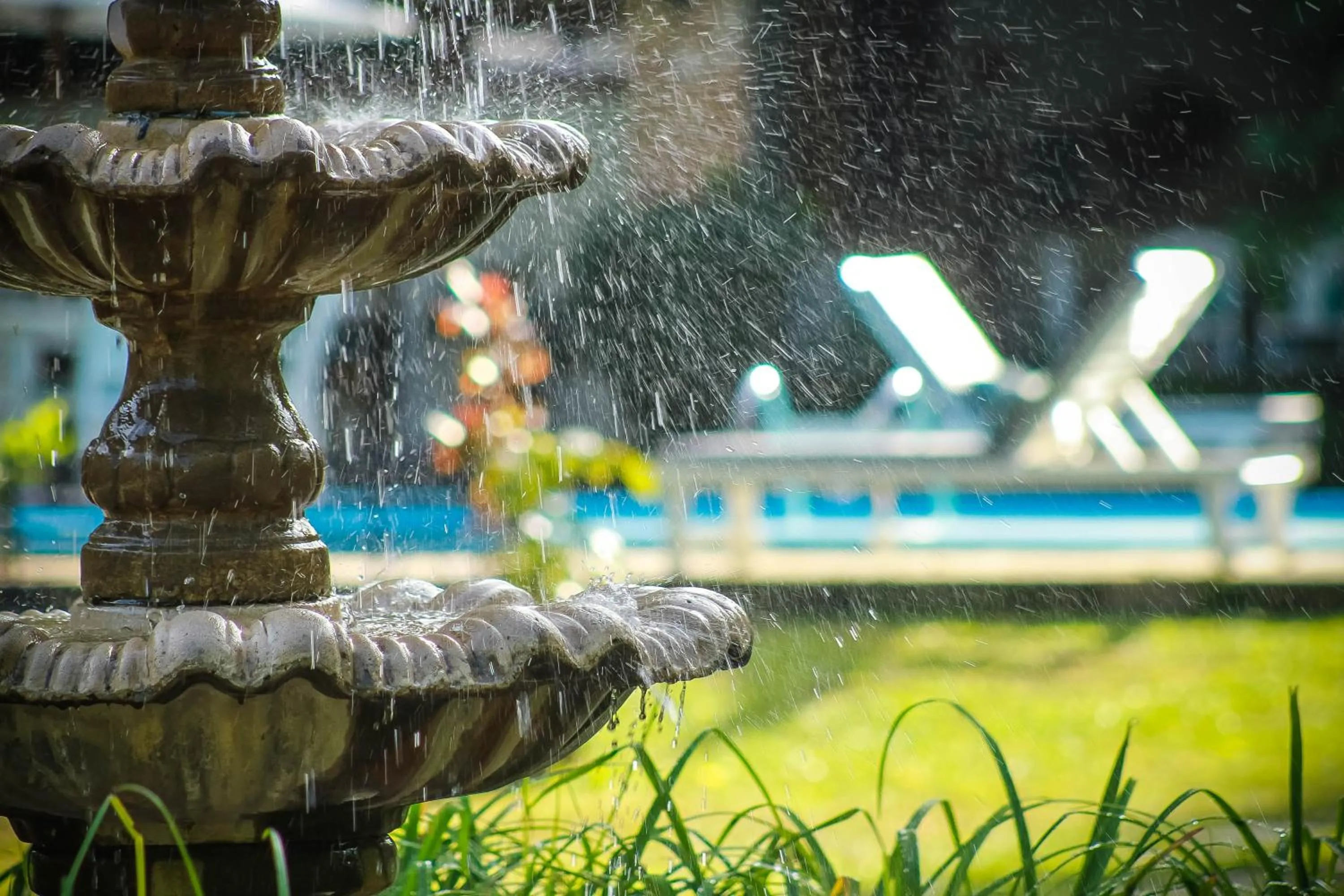 Swimming pool in Pousada Chácara Das Acácias