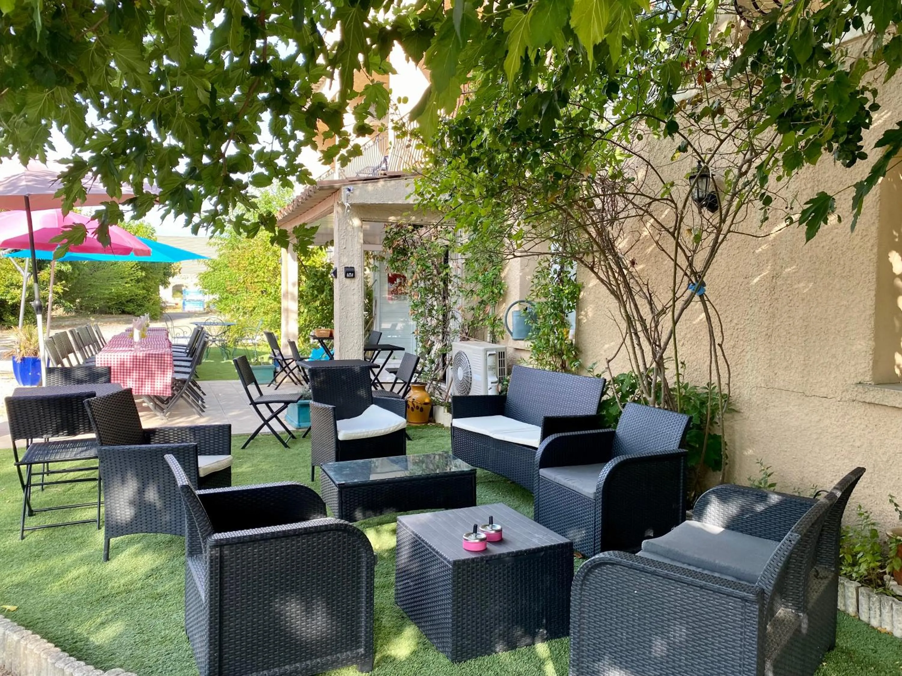 Patio in Hotel Carina