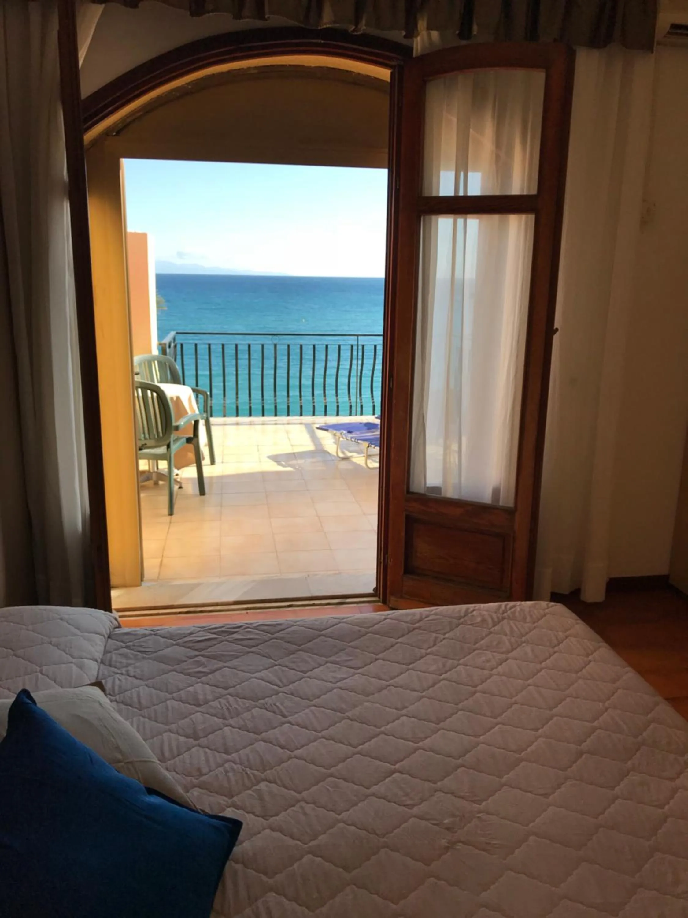 Coffee/tea facilities, Bed in Hotel La Sirenetta