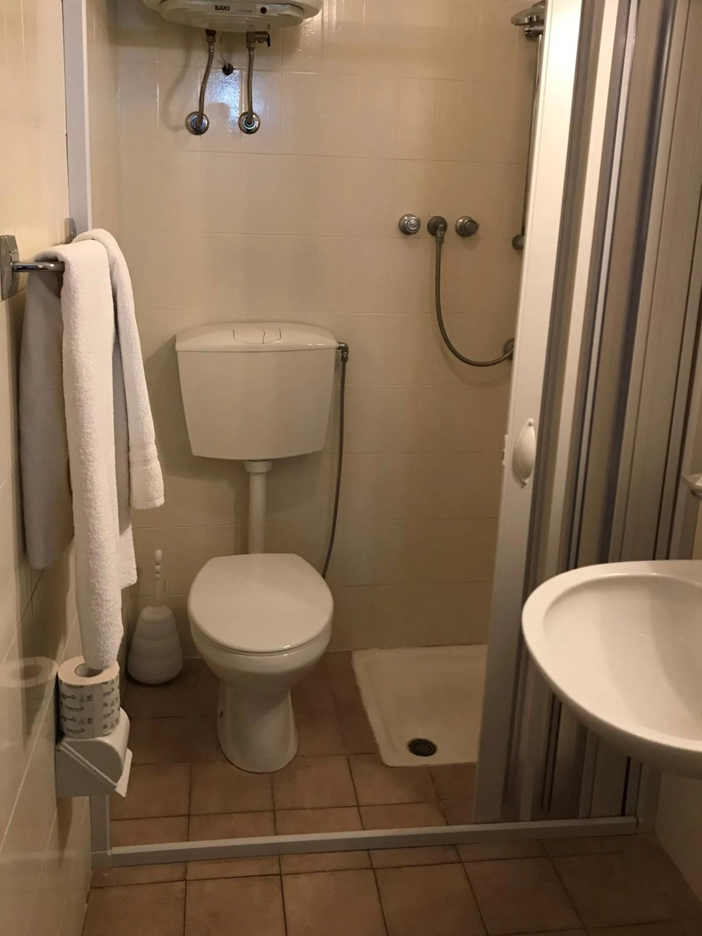 Bathroom in Hotel La Sirenetta