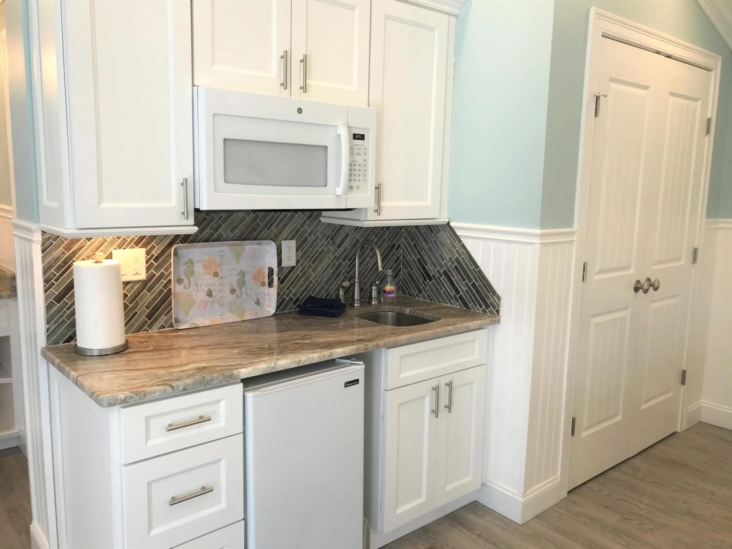 Coffee/tea facilities in Falmouth Heights Motor Lodge