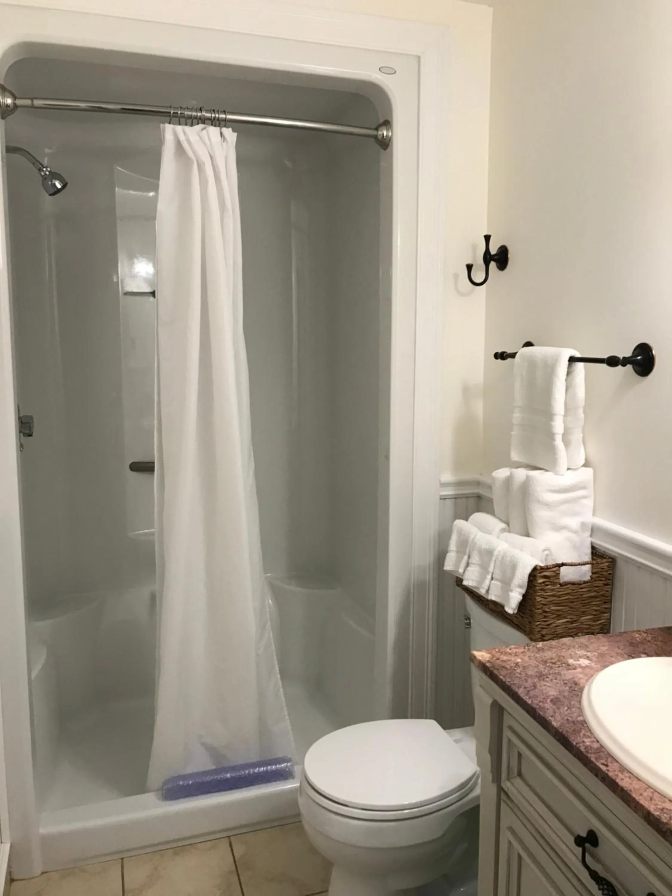 Bathroom in Falmouth Heights Motor Lodge