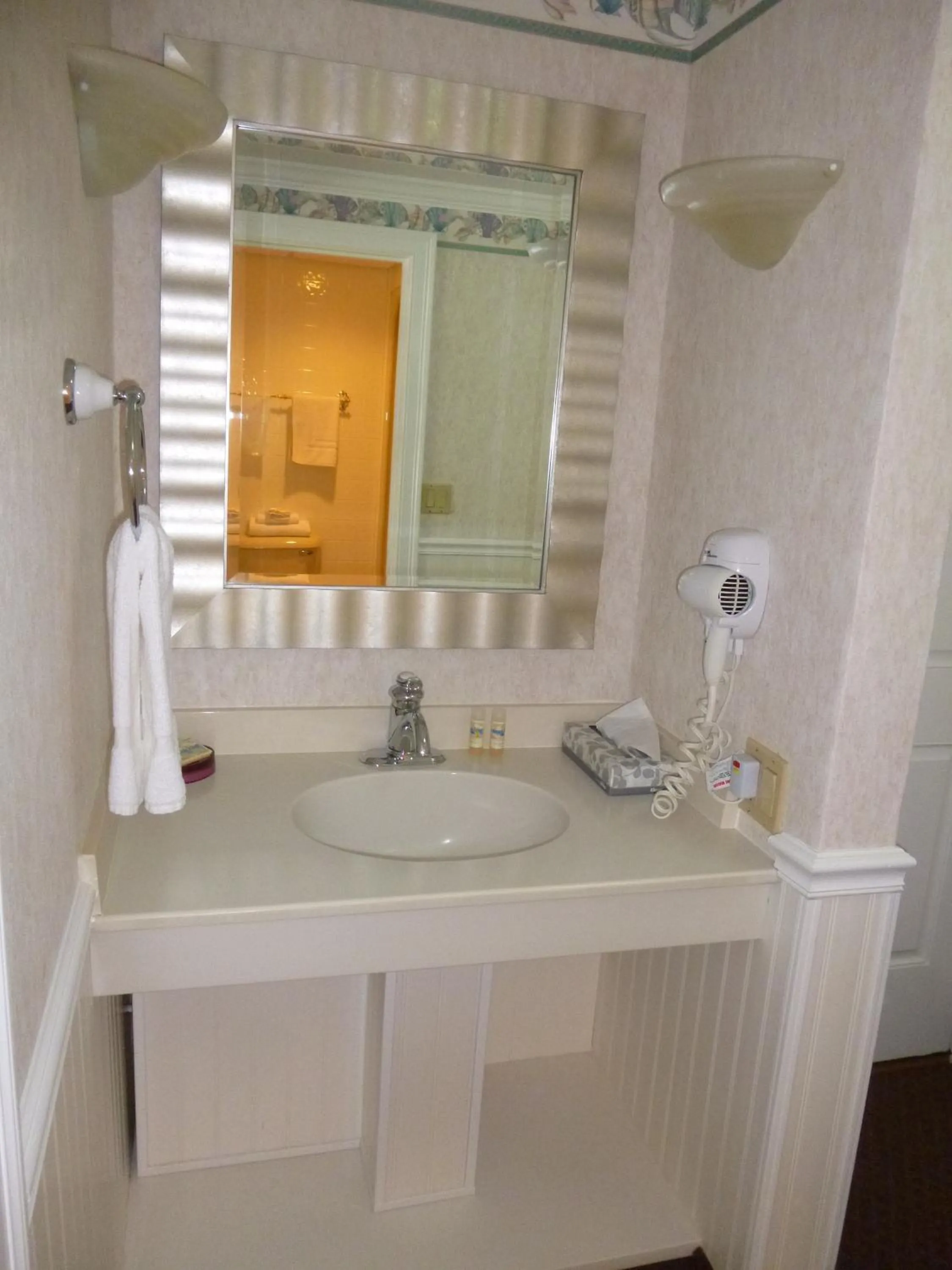 Bathroom in Falmouth Heights Motor Lodge