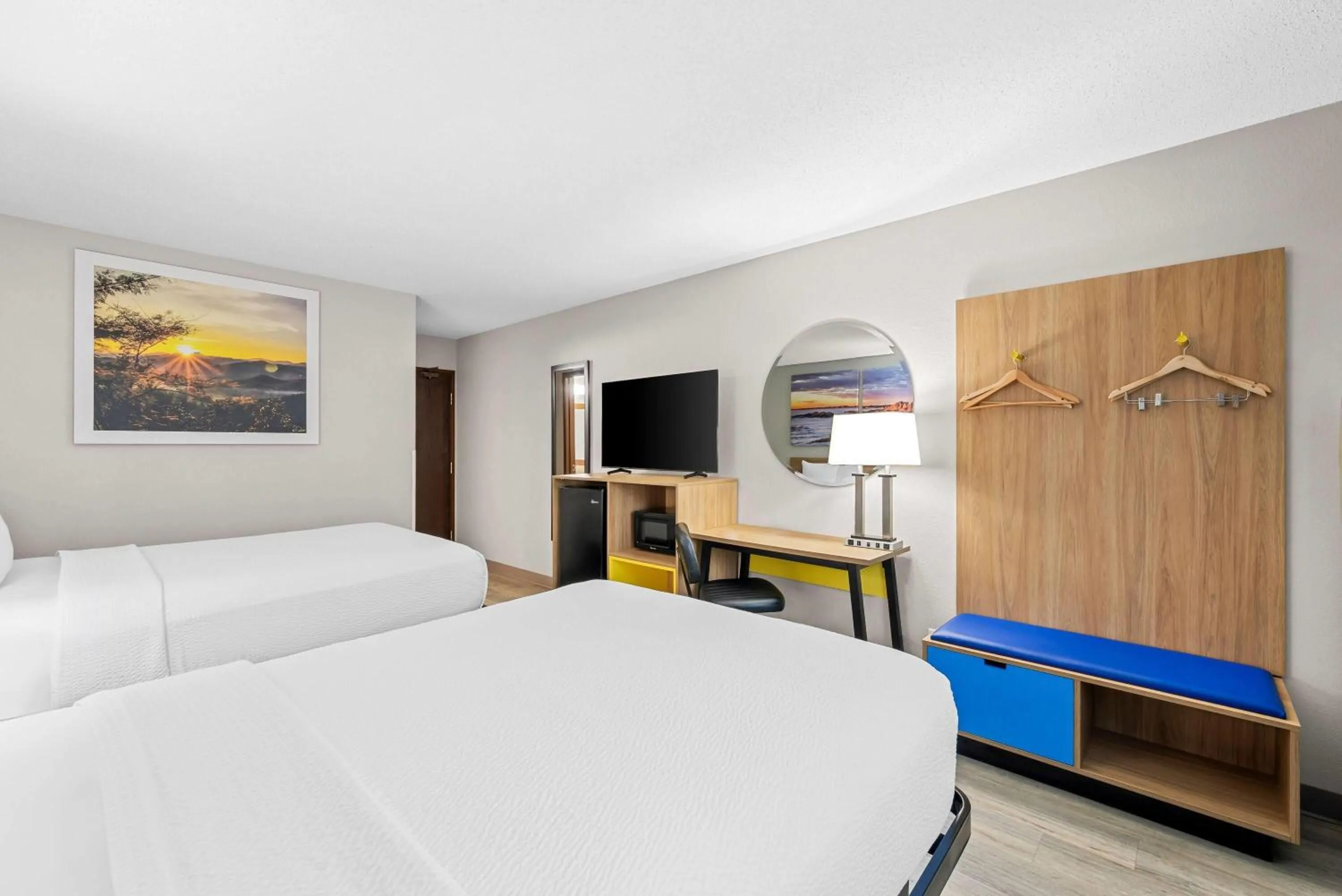 Bed in Days Inn by Wyndham Brunswick Bath Area