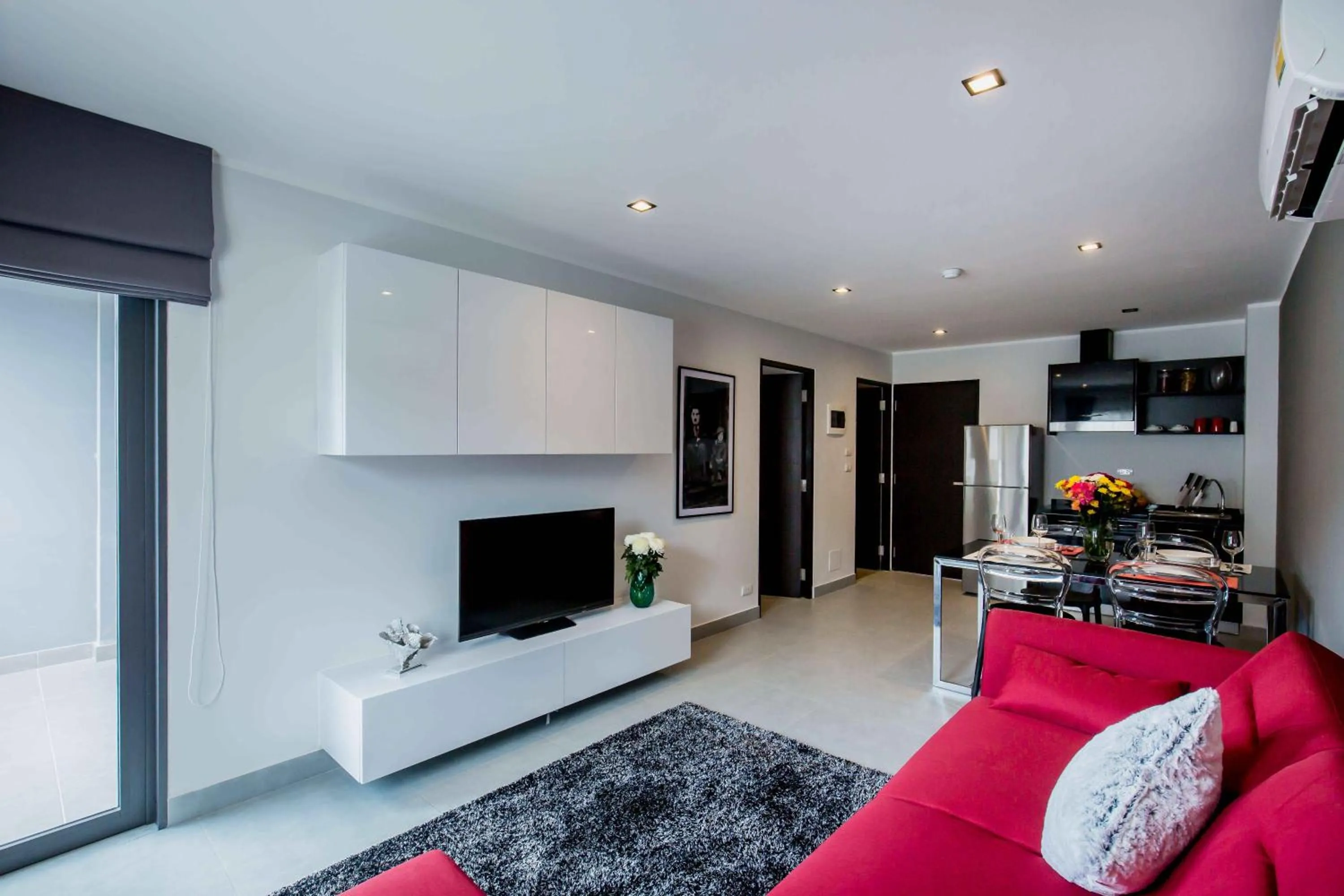 Kitchen or kitchenette in NOON Village Tower 1