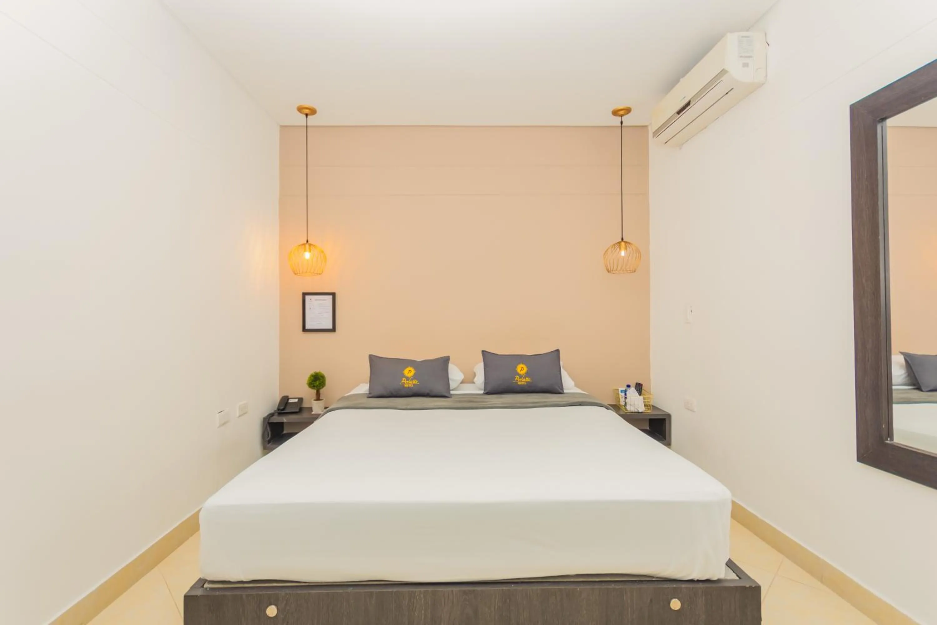 Bed in Hotel Perlatto